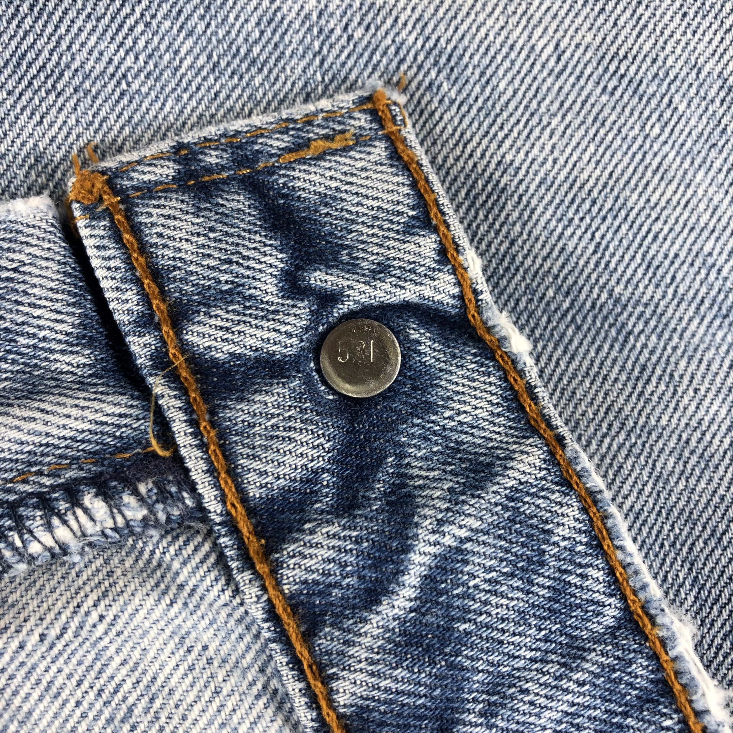 Levi's × Vintage Vintage 90s Blue Wash Levis Jeans-JM2293 Size US 31 - 13 Thumbnail