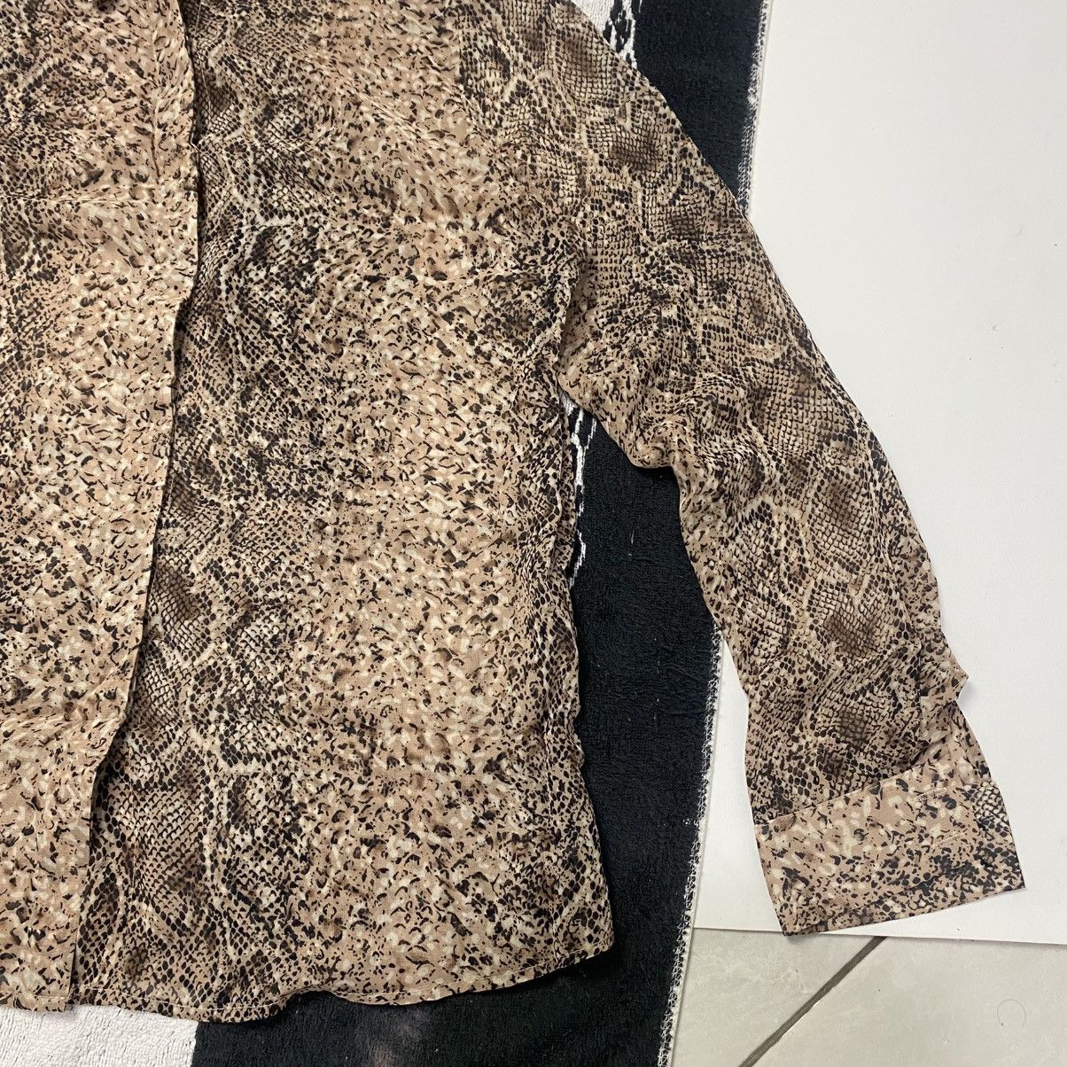 If Six Was Nine Y2K style coco schon - snake skin button shirt Size M / US 6-8 / IT 42-44 - 3 Thumbnail