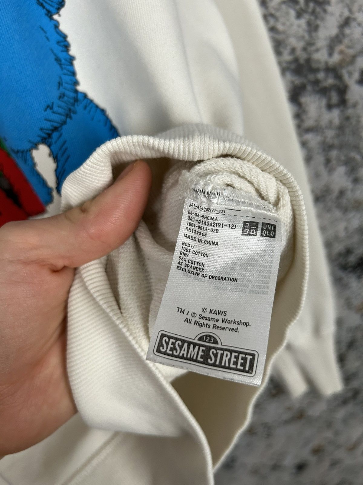 Kaws Kaws X Uniqlo Sesame Street Streetwear Crewneck Hype Size US S / EU 44-46 / 1 - 5 Thumbnail