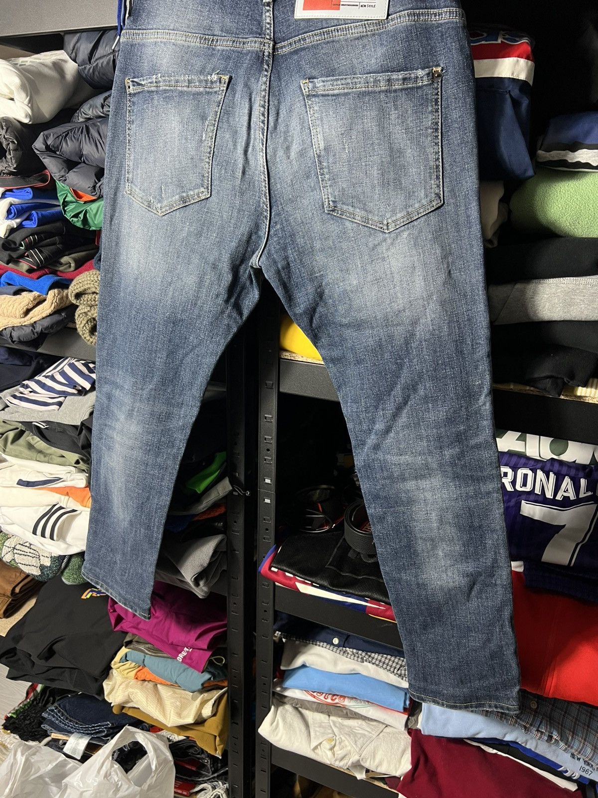 Dsquared2 Dsquared2 Red2 Distressed Slim Fit Jeans Size 52 Italy Denim Size US 36 / EU 52 - 9 Thumbnail