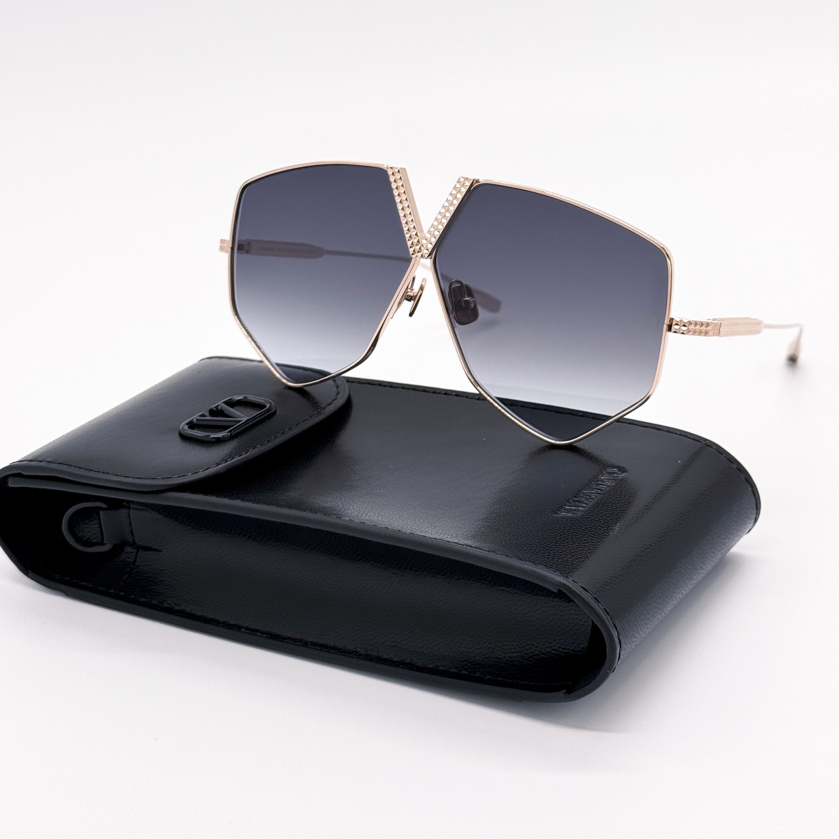 Valentino NEW VALENTINO V-HEXAGON VLS-115A GRAY TITANIUM SUNGLASSES Size ONE SIZE - 1 Thumbnail