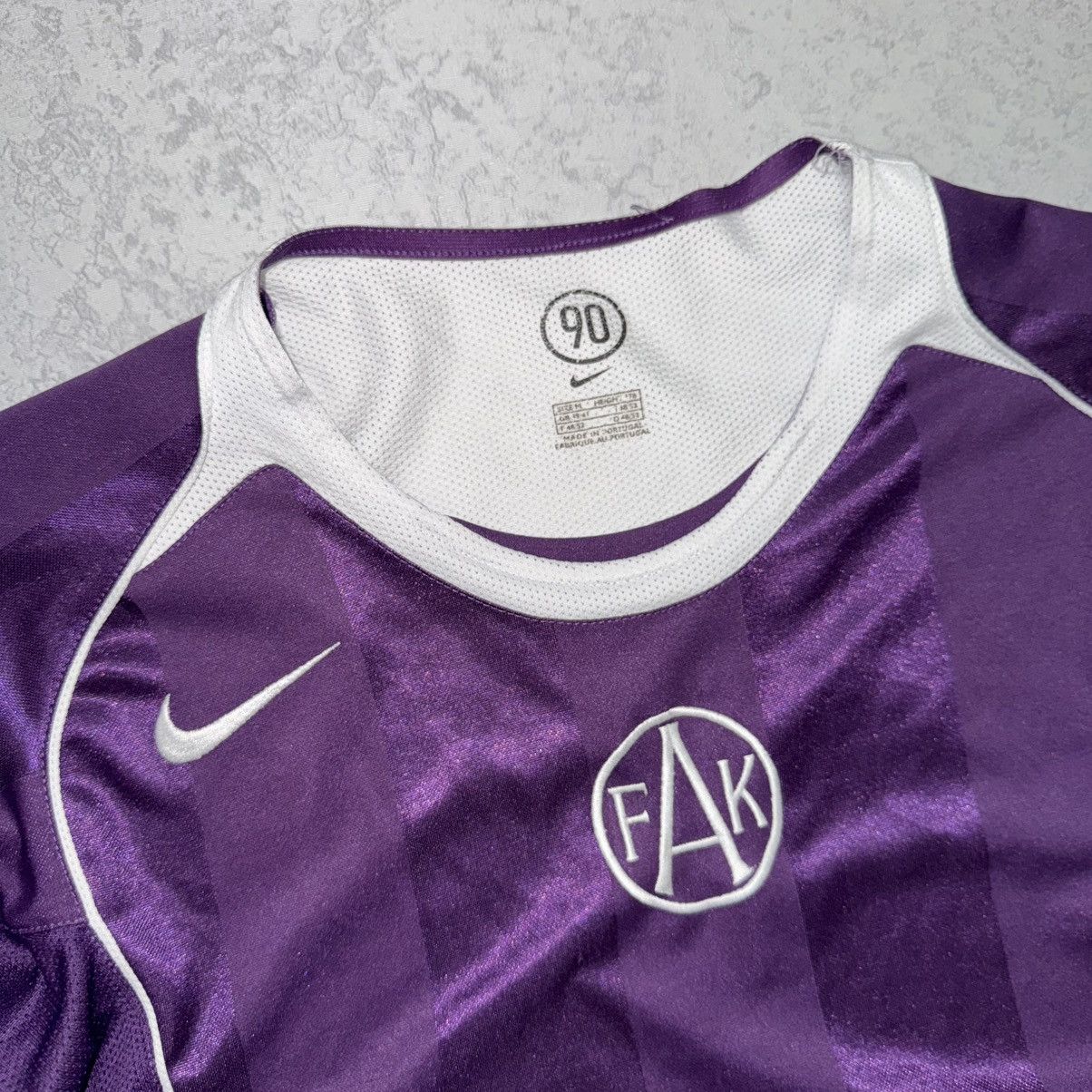 Nike VINTAGE AUSTRIA VIENNA WIEN 2005-06 FOOTBALL JERSEY Size US M / EU 48-50 / 2 - 6 Thumbnail