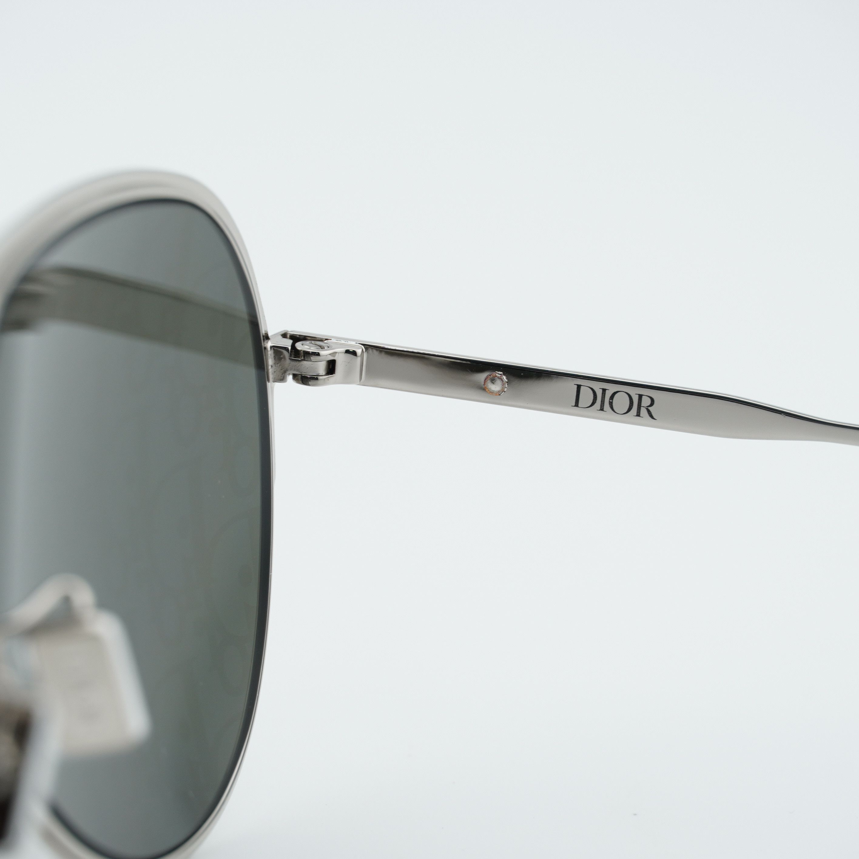 Dior Dior DIORESSENTIAL A2U F0A8 Sunglasses Palladium Aviator Size ONE SIZE - 10 Thumbnail