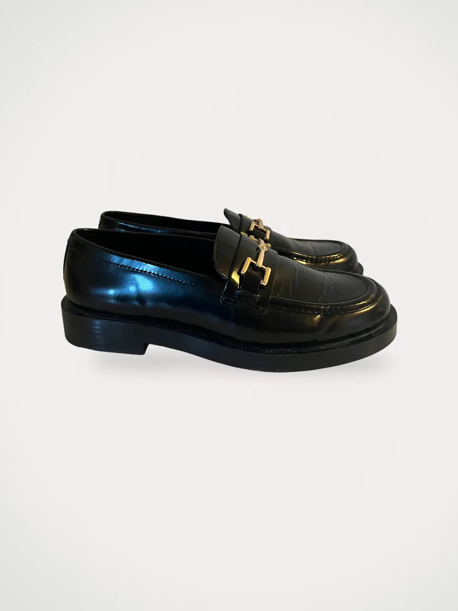 H&M H&M Loafers Size US 5 / IT 35 - 1 Thumbnail