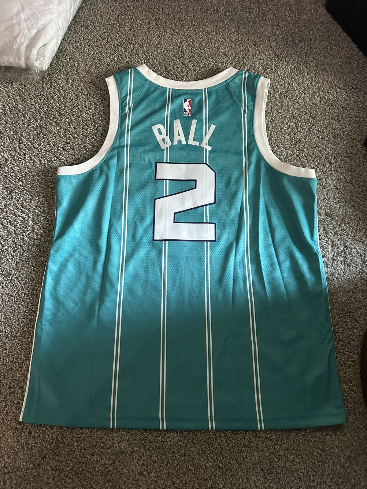 NBA Lamelo Ball No. 2 Jersey - XL Size US XL / EU 56 / 4 - 2 Thumbnail