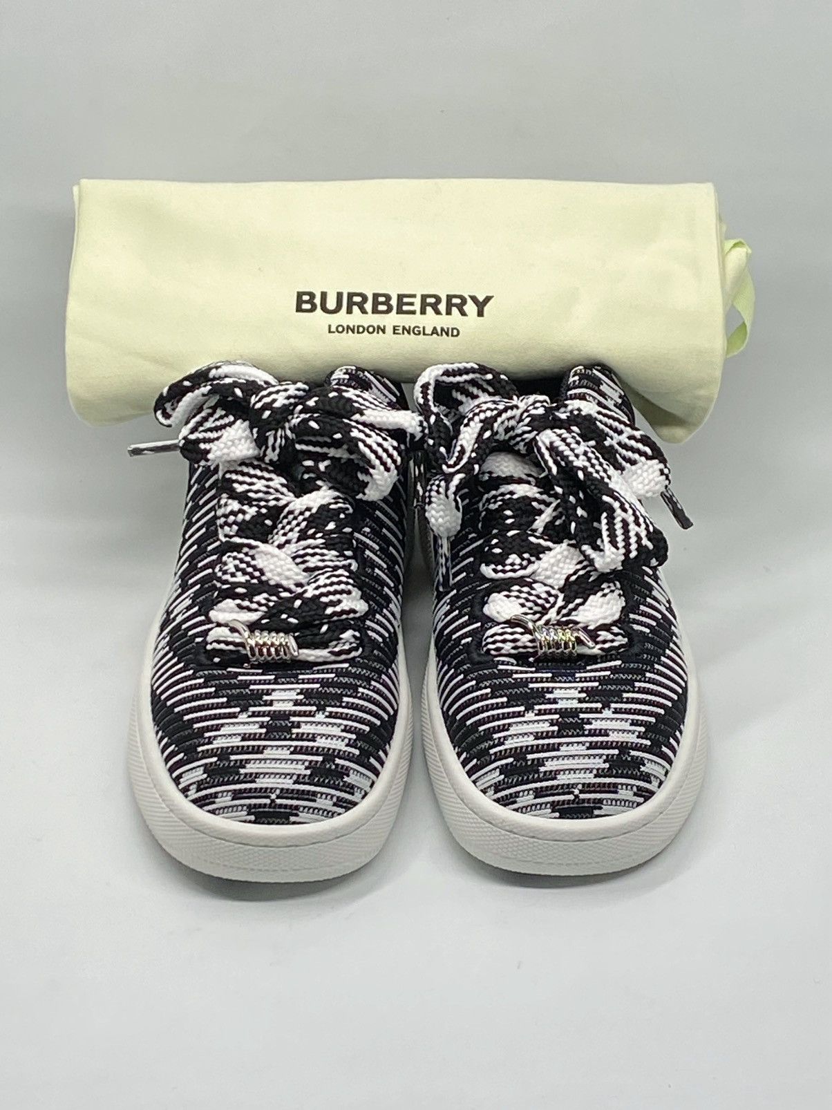 Burberry Burberry Black & White Check Knit Box Sneakers size 37 Size US 7 / IT 37 - 11 Thumbnail