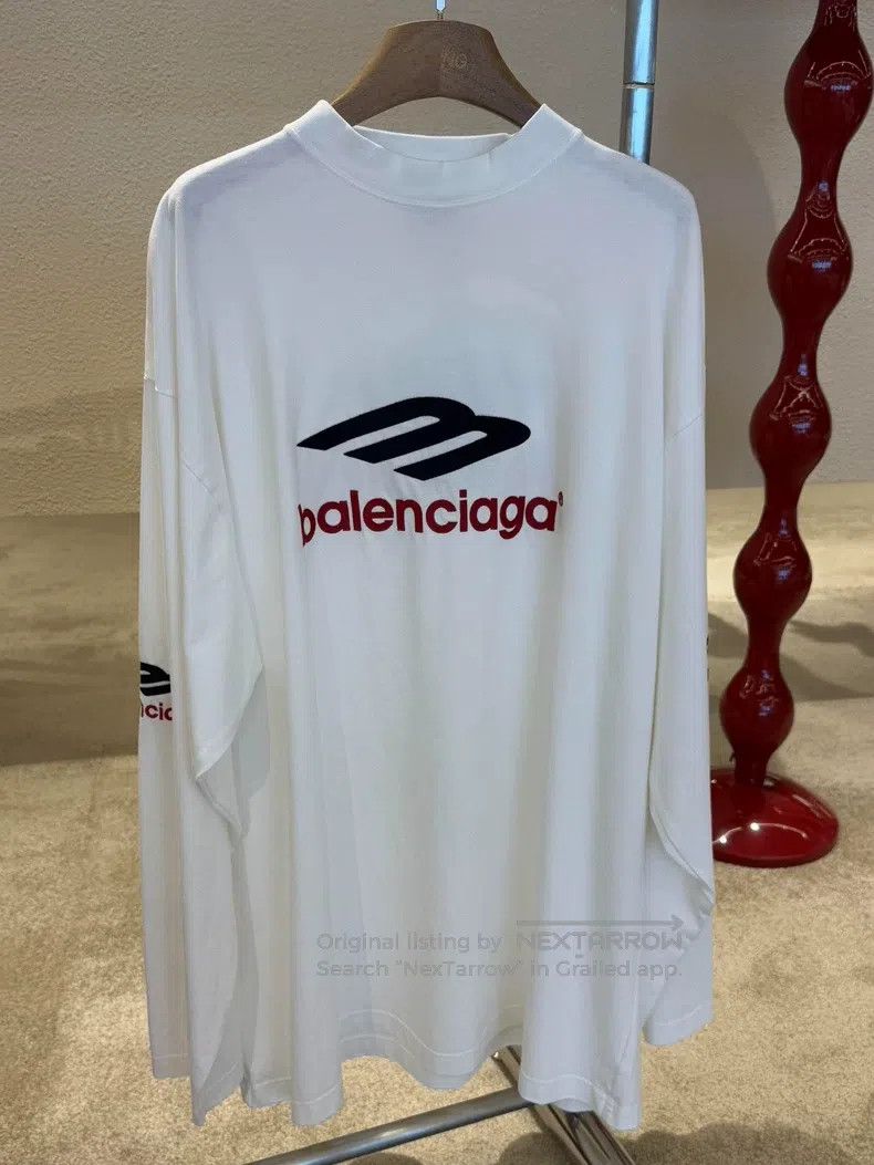 Balenciaga Balenciaga Letter Embroidered Round Neck Long Sleeve T-Shi Size US L / EU 52-54 / 3 - 1 Thumbnail