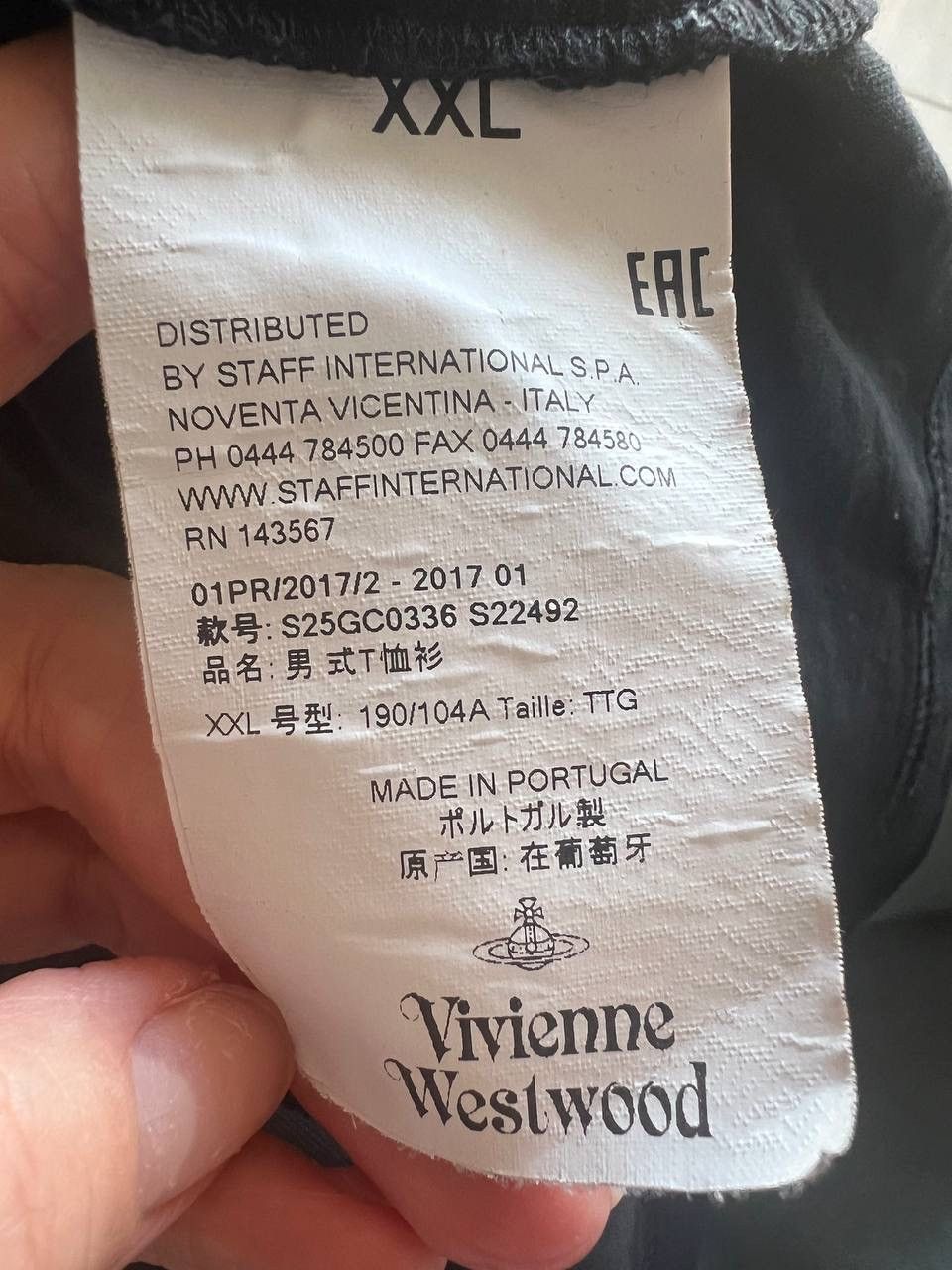 Vivienne Westwood Vivienne Westwood t-shirt "Be Specific Climate Revolution" Size US XL / EU 56 / 4 - 6 Thumbnail