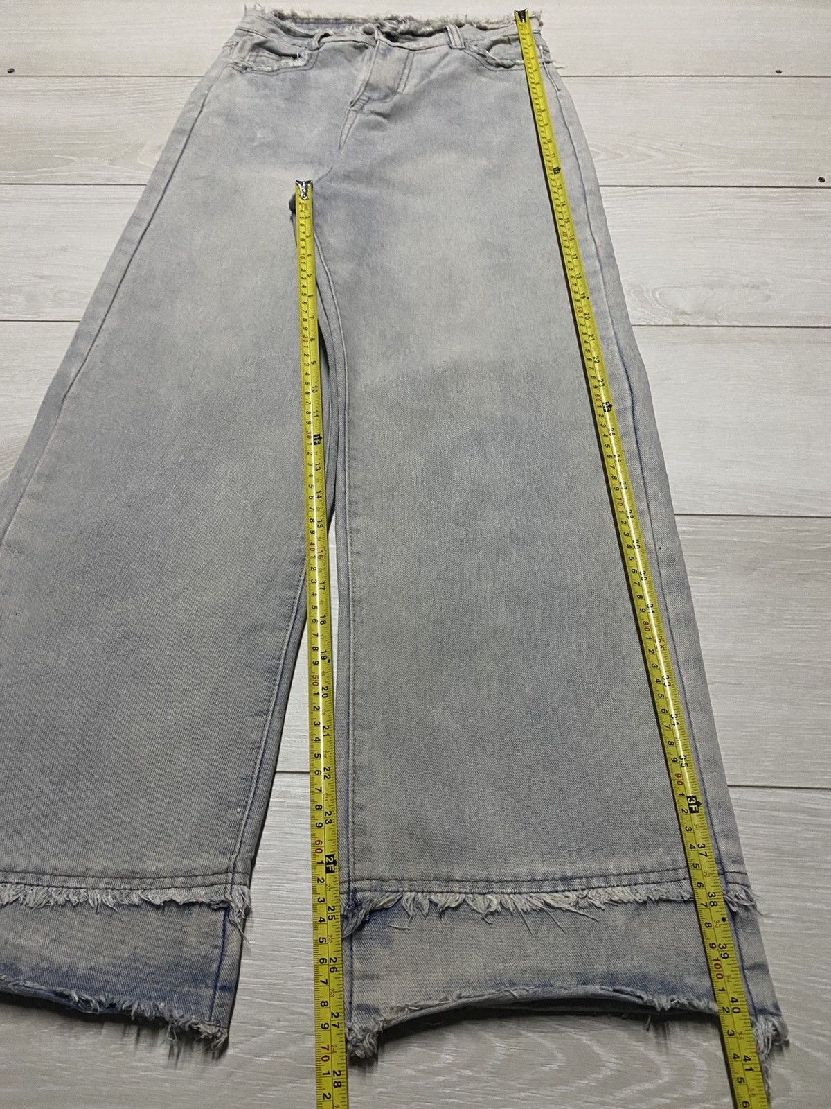 Hysteric Glamour Vintage Japanese Brand Light Wash Frayer Jeans Size US 27 - 12 Thumbnail