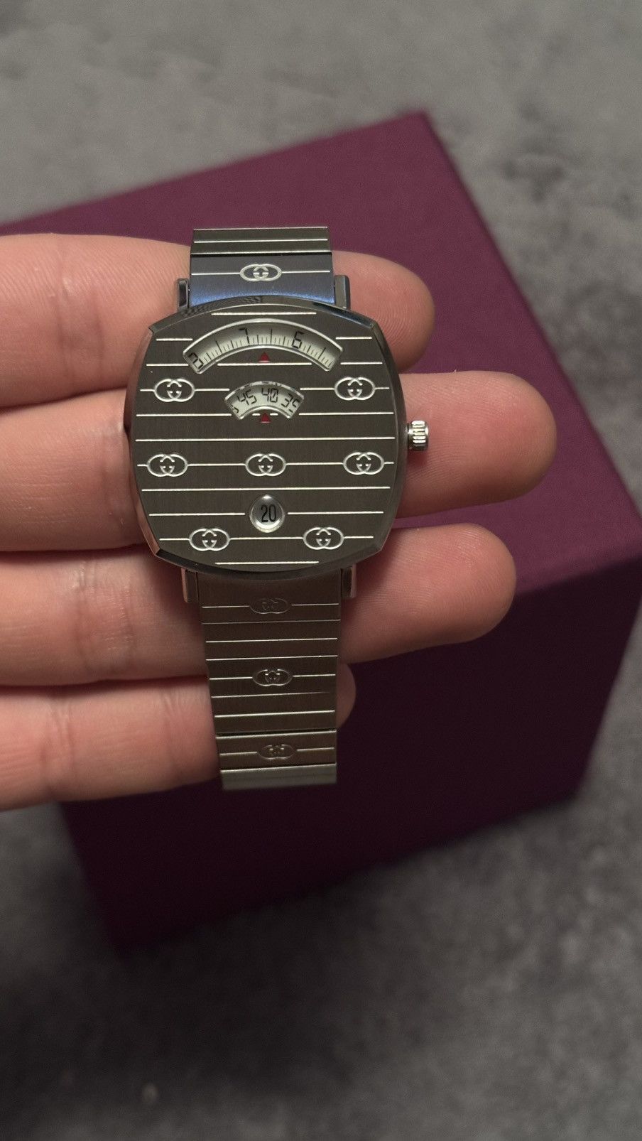 Gucci Swiss Made Stainless Steel Luxury Watch Silver