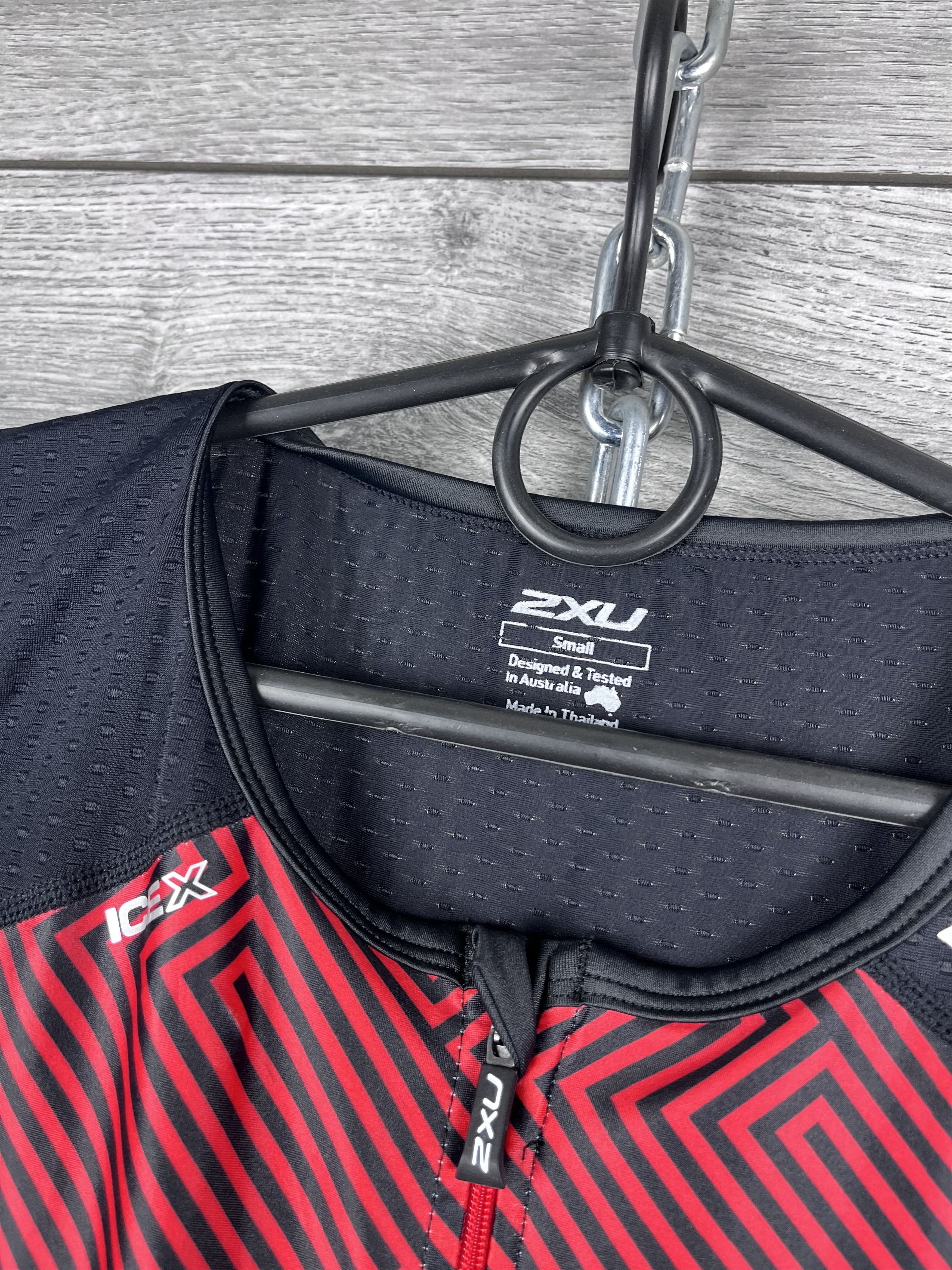 2XU Men's cycling suit 2xu SBR power ise X size S designet 🇦🇺 Size US S / EU 44-46 / 1 - 6 Thumbnail