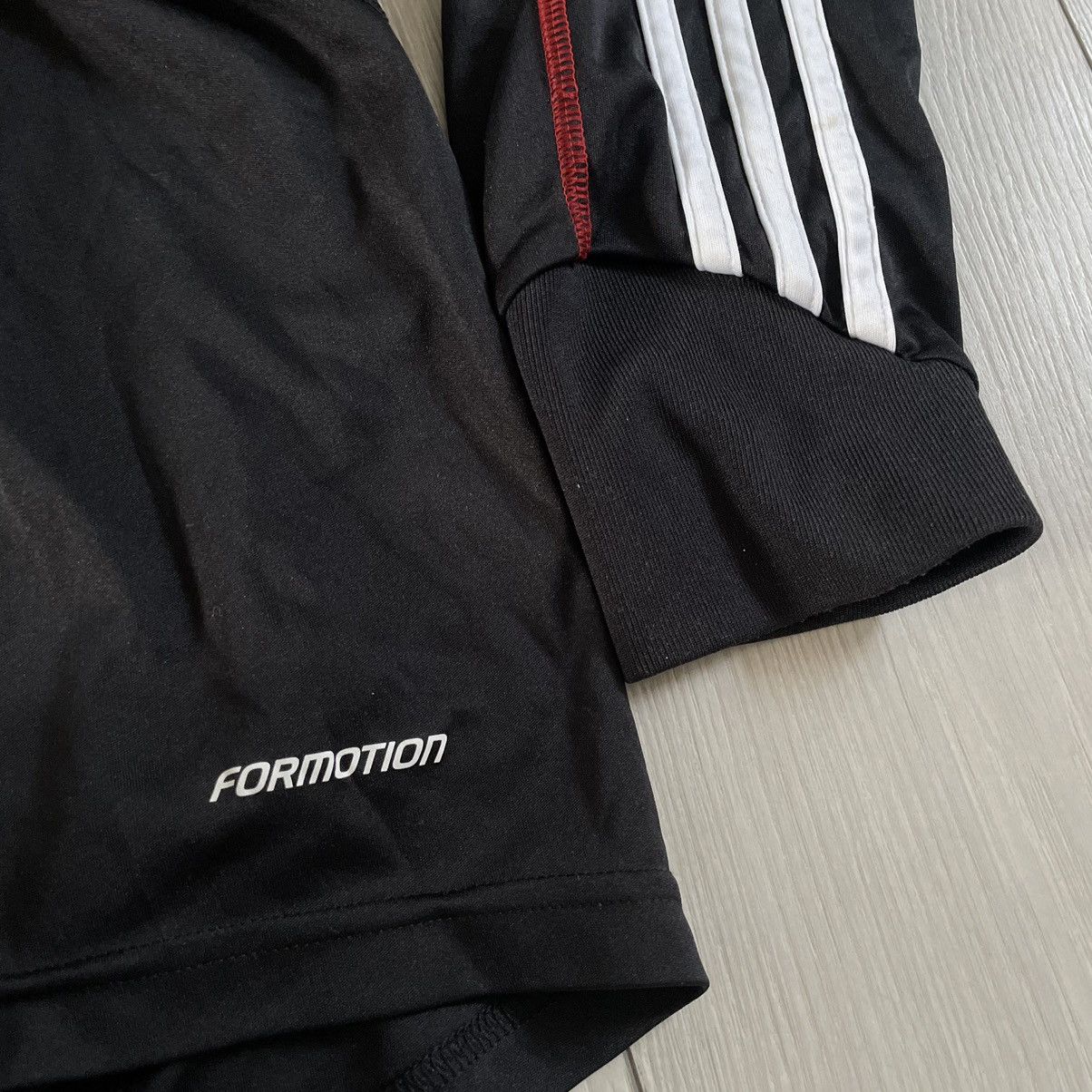Adidas × Vintage ADIDAS WOLFSBURG 2009 GOALKEEPER LONG SLEEVE JERSEY RICHTER Size US L / EU 52-54 / 3 - 6 Thumbnail