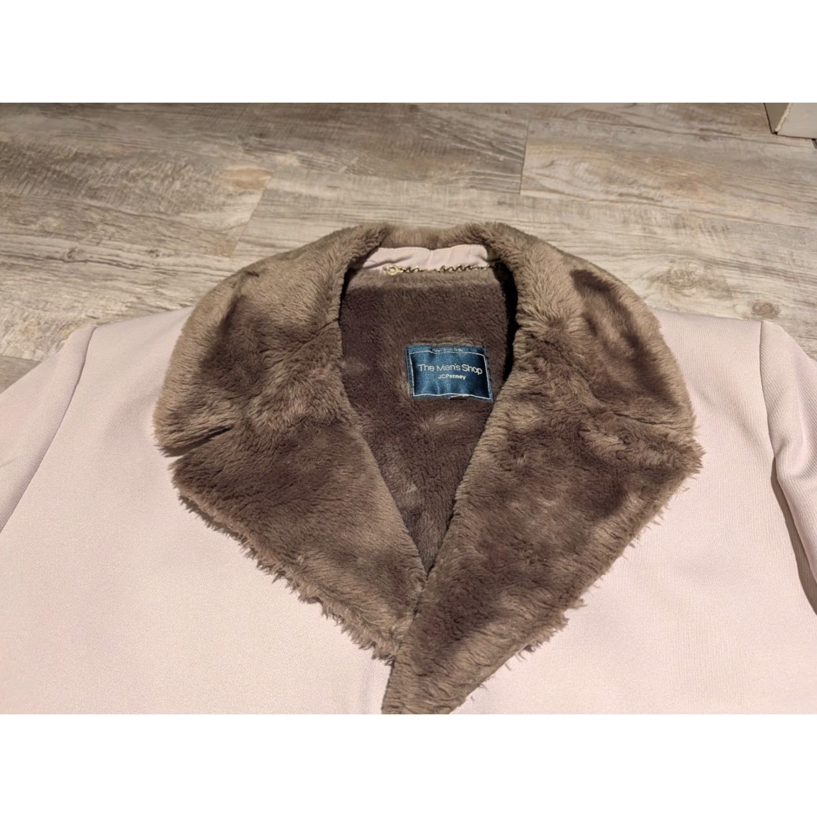 VINTAGE JC Penney Men's 46 Chelsea Coat The Men’s Shop Beige Faux Fur Lined Overcoat 1970s Mens