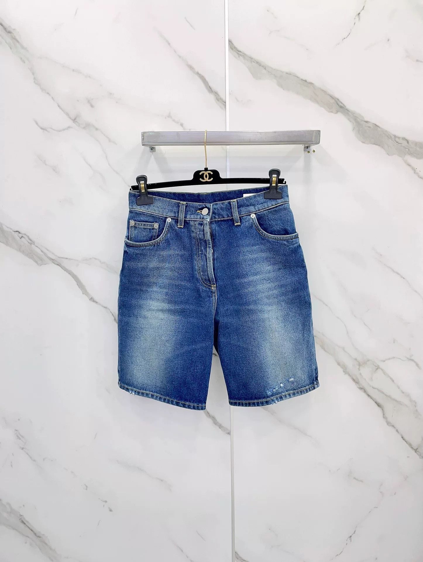 Prada Prada Women's Organic Denim Bermuda Shorts Size 25" / US 0 / IT 36 - 1 Thumbnail