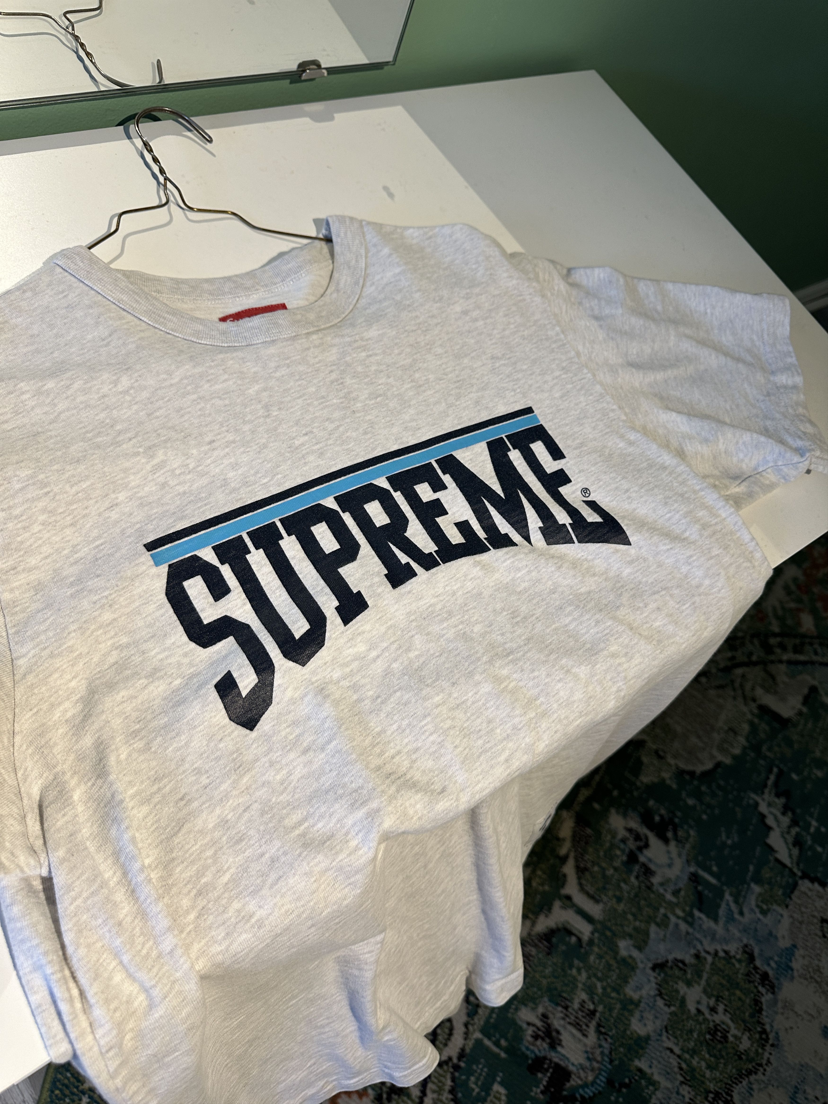 Supreme Arc Logo S/S Top Size US M / EU 48-50 / 2 - 1 Thumbnail