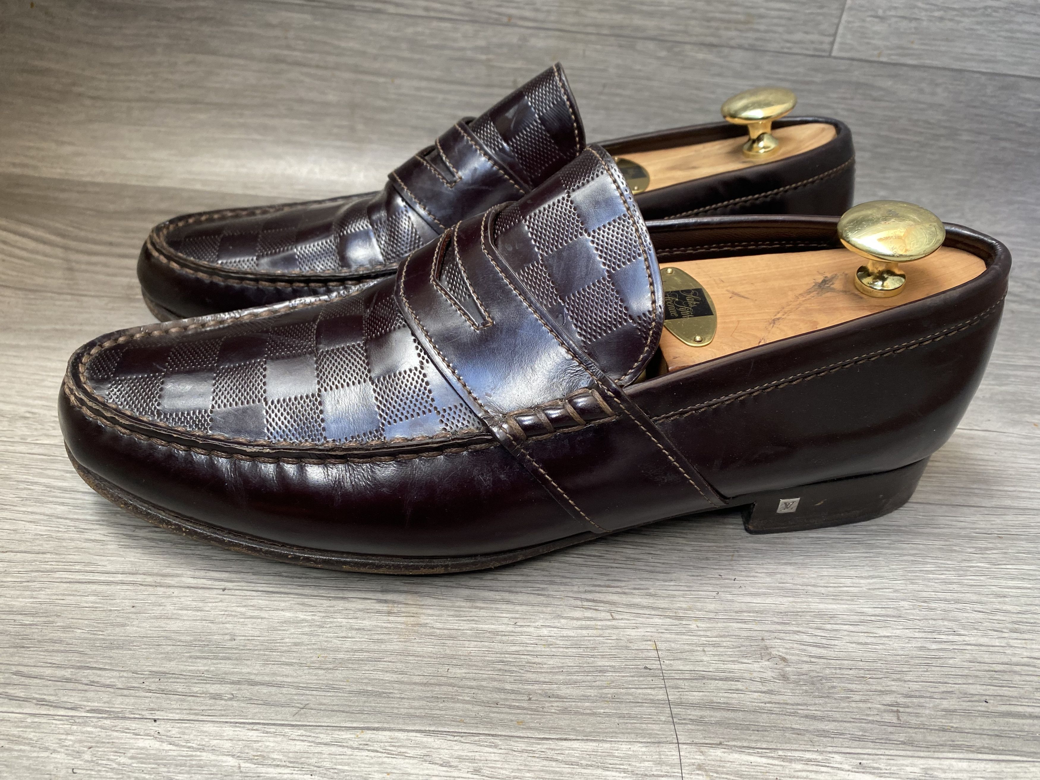 Louis Vuitton Louis Vuitton damier burgundy slip on penny loafer Size US 9.5 / EU 42-43 - 4 Thumbnail