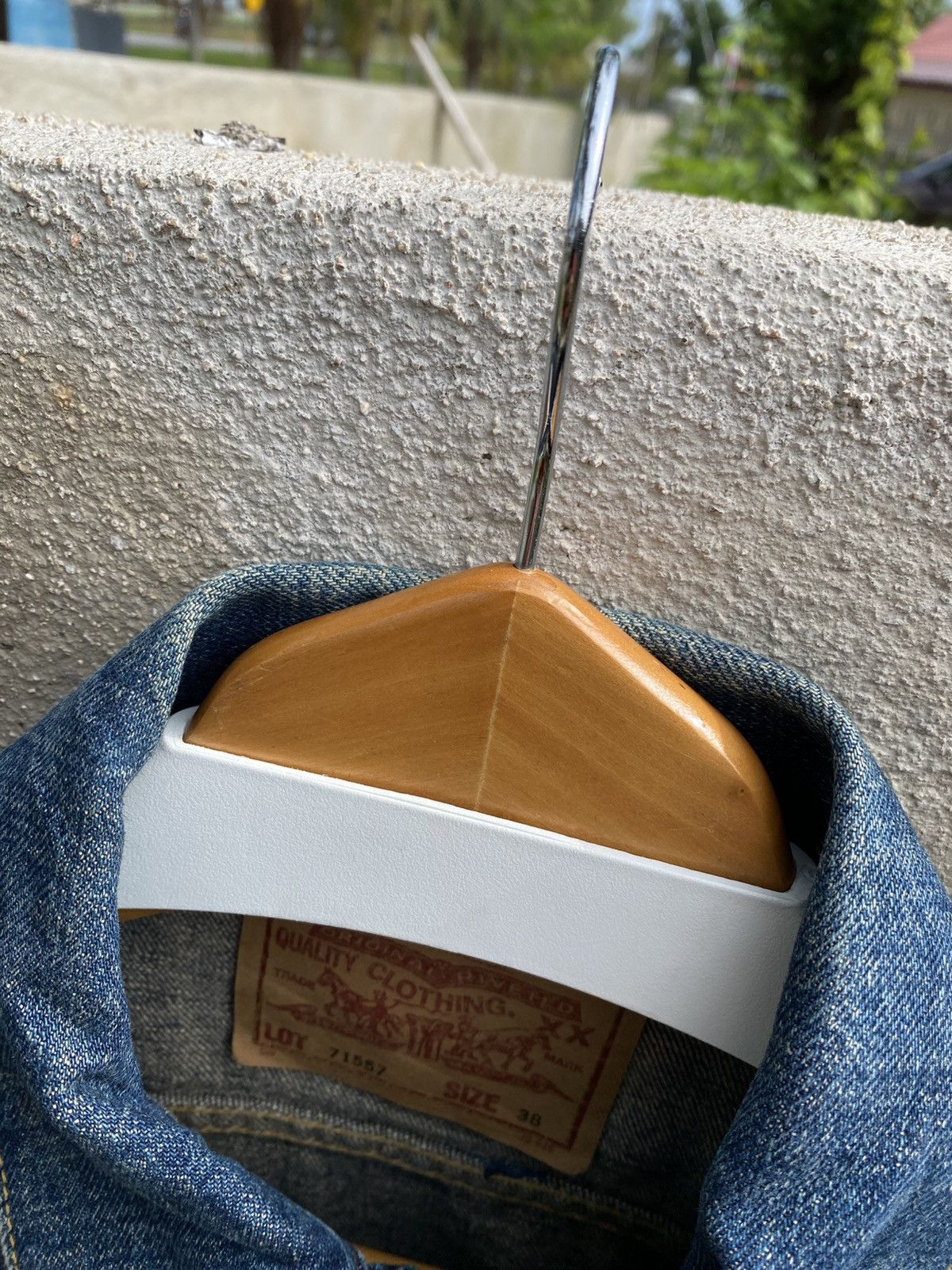 Levi's × Levi's Vintage Clothing × Vintage Size 38 vintage levi's 71557 big E trucker denime jacket Size US M / EU 48-50 / 2 - 5 Thumbnail