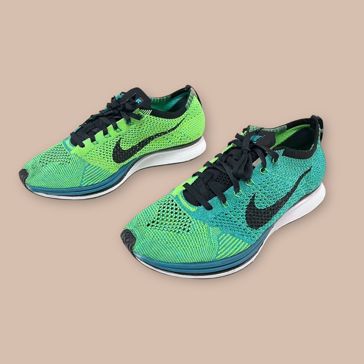Nike Nike Flyknit Racer "Sport Turquoise" Size US 9.5 / EU 42-43 - 1 Thumbnail