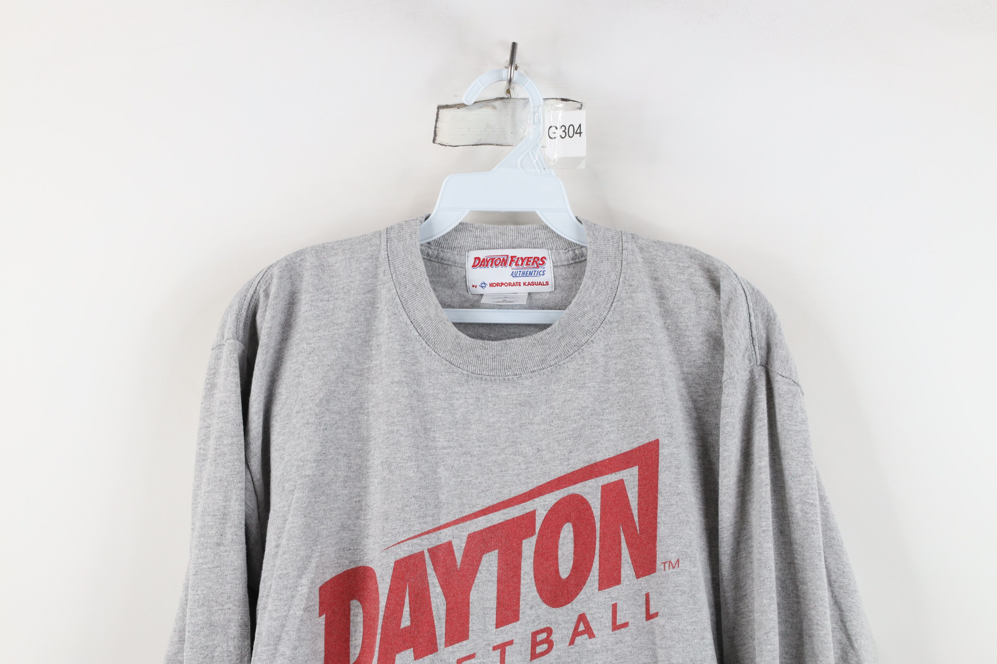 Vintage Vintage 90s University Dayton Basketball Long Sleeve T-Shirt Size US M / EU 48-50 / 2 - 2 Thumbnail
