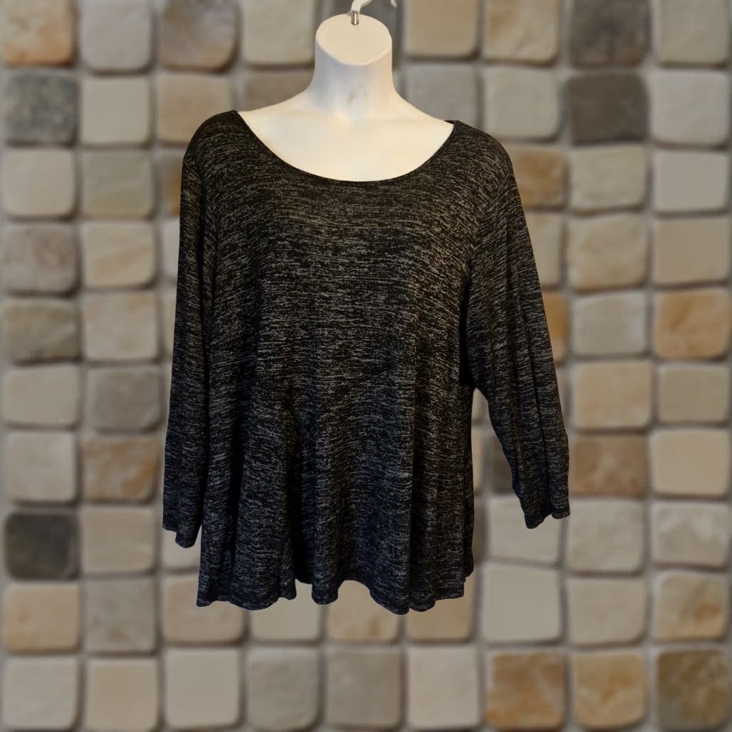 Avenue Avenue Sweater Top Gray Lightweight Knit Stretchy 2X Womens Size XXL / US 16-18 / IT 52-54 - 1 Thumbnail