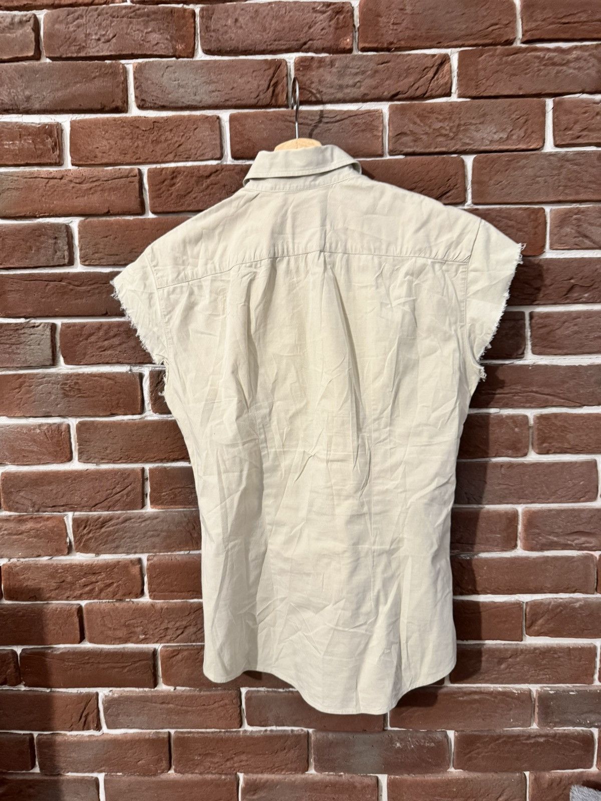 Dolce & Gabbana Vintage Dolce&Gabbana Y2K Sleeveless Beige T-shirt 40IT Size S / US 4 / IT 40 - 2 Thumbnail