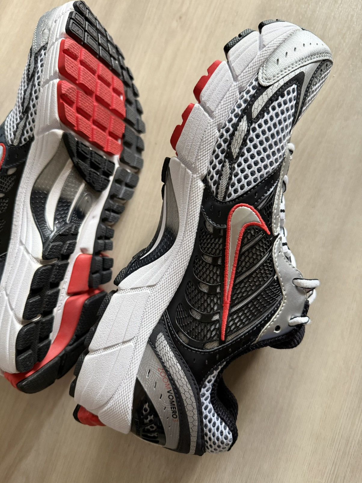 Nike 2007 Nike Air Vomero 3 Zoom Fit Frame Bowerman l Sz 12 Size US 12 / EU 45 - 3 Thumbnail