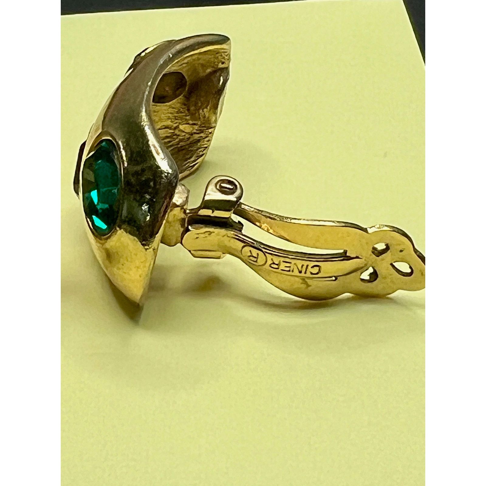 & Other Stories Ciner Moghul India Large Gripoix Gold Clip Earrings Size ONE SIZE - 12 Thumbnail