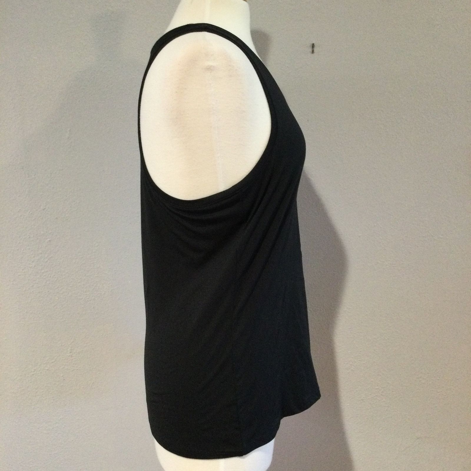 Other Amazon Essentials Black Racerback Tank Size M NWOT Size M / US 6-8 / IT 42-44 - 4 Thumbnail