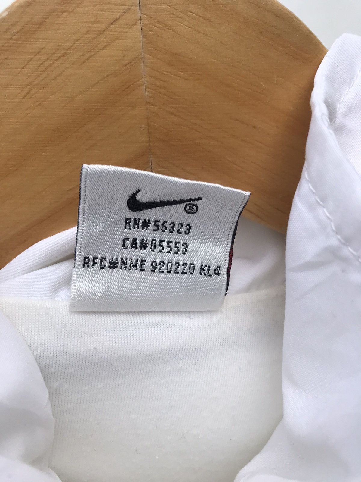 Nike Vintage 90s Nike Court Women Windbreaker Jacket Size M / US 6-8 / IT 42-44 - 3 Thumbnail