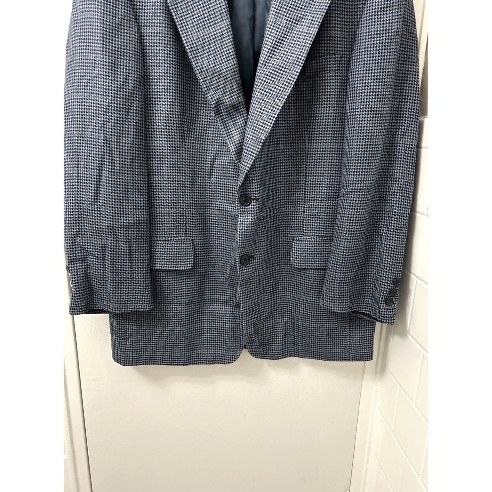 Brooks Brothers VINTAGE Brooks Brothers Blazer Mens 41 Blue Houndstooth Wool Blend Sport Jacket Button Closure United States Mens Size 42R - 3 Thumbnail
