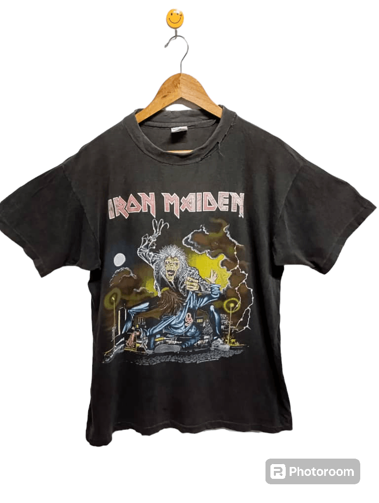 Band Tees × Iron Maiden Crazy Vintage 90s Distressed Iron Maiden tour tee Size US L / EU 52-54 / 3 - 1 Thumbnail