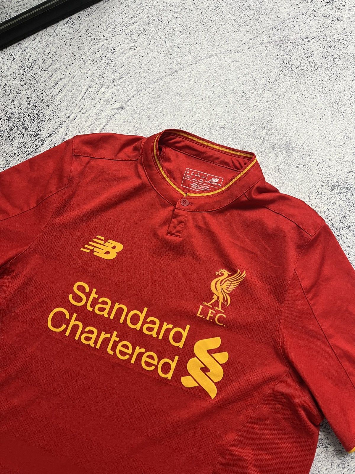New Balance New Balance Liverpool 2016/2017 Home Shirt Soccer Jersey Size US M / EU 48-50 / 2 - 5 Thumbnail