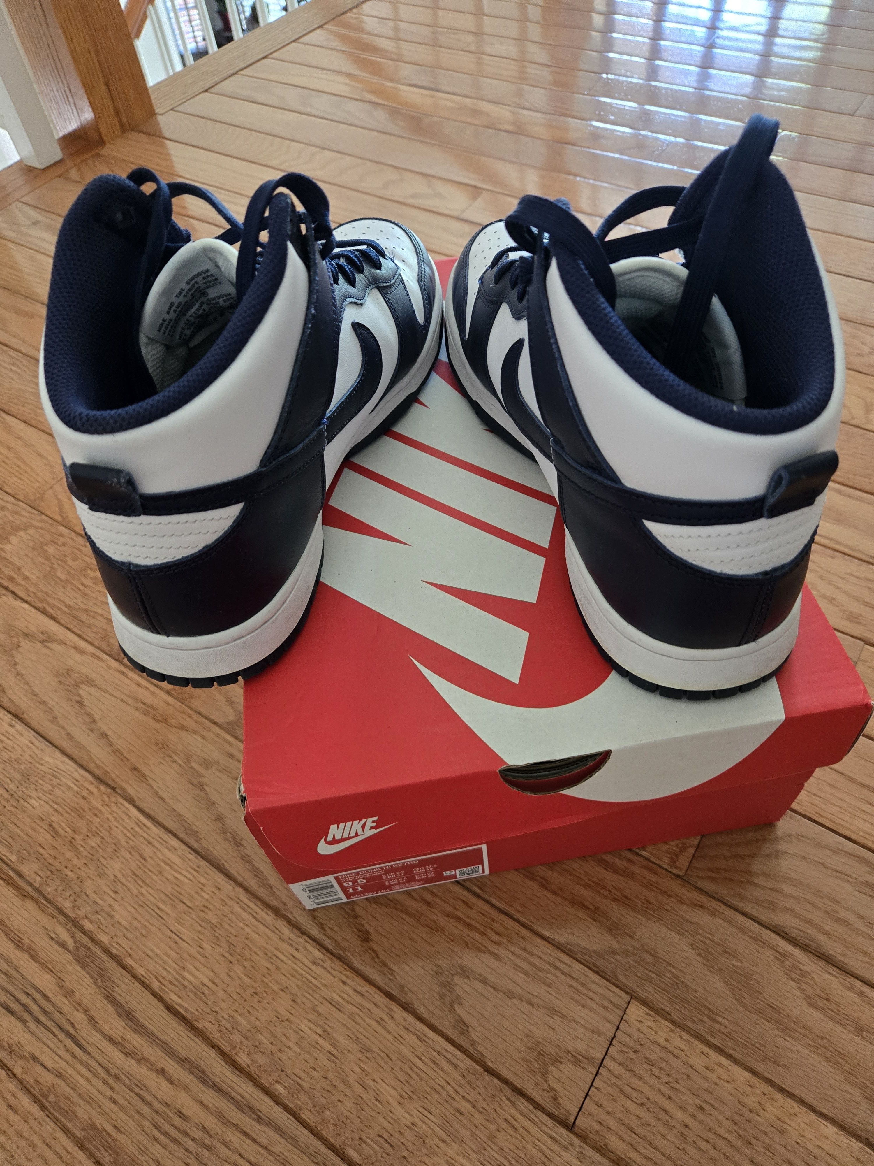 Nike Dunk Hi Retro Midnight Navy Size US 9.5 / EU 42-43 - 3 Thumbnail