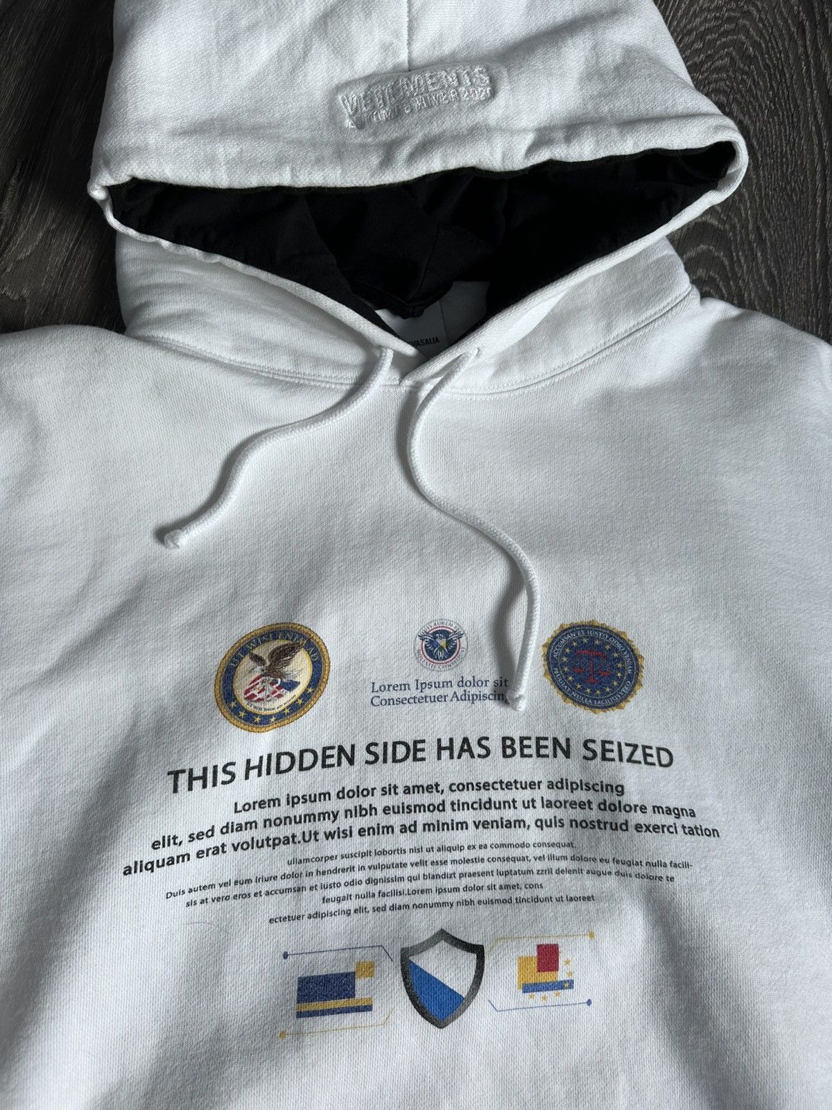 Vetements vetements aw20 runway hidden side hoodie Size US M / EU 48-50 / 2 - 2 Thumbnail