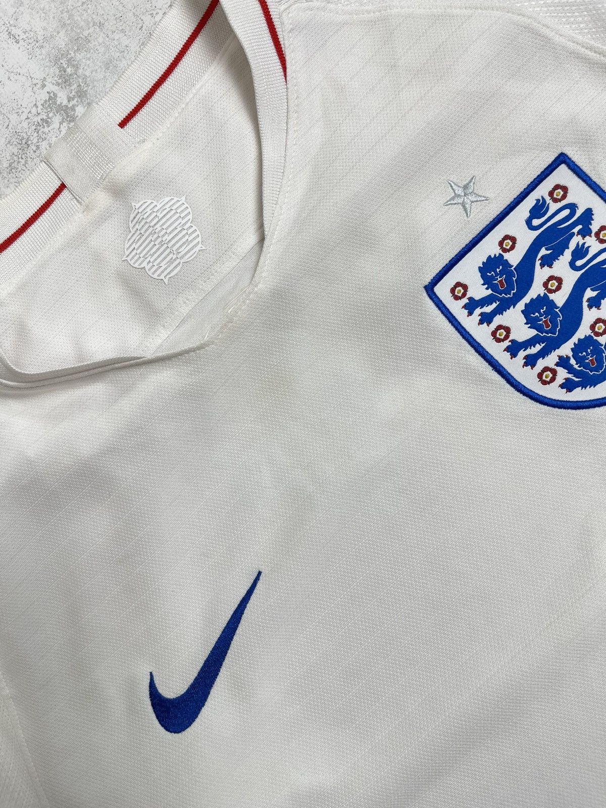 Nike 2018/19 England National Team Home Vapor Knit Jersey Size US M / EU 48-50 / 2 - 7 Thumbnail