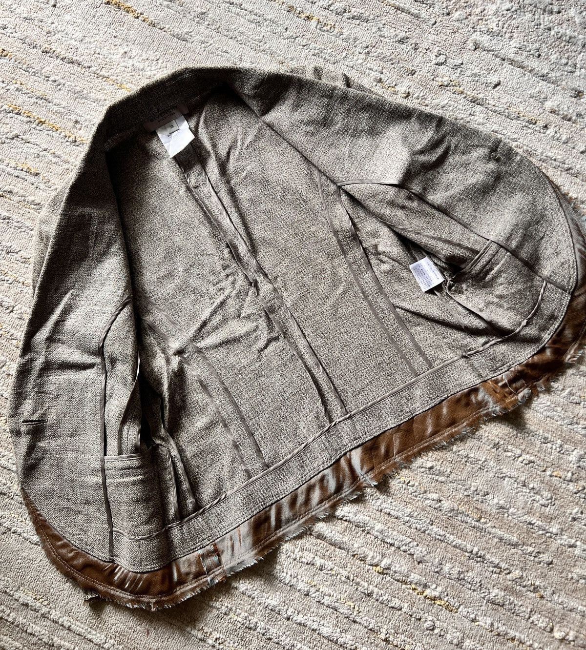 Givenchy Givenchy Boutiques Single Button Beige Raw Edge Jacket Size XS / US 0-2 / IT 36-38 - 3 Thumbnail