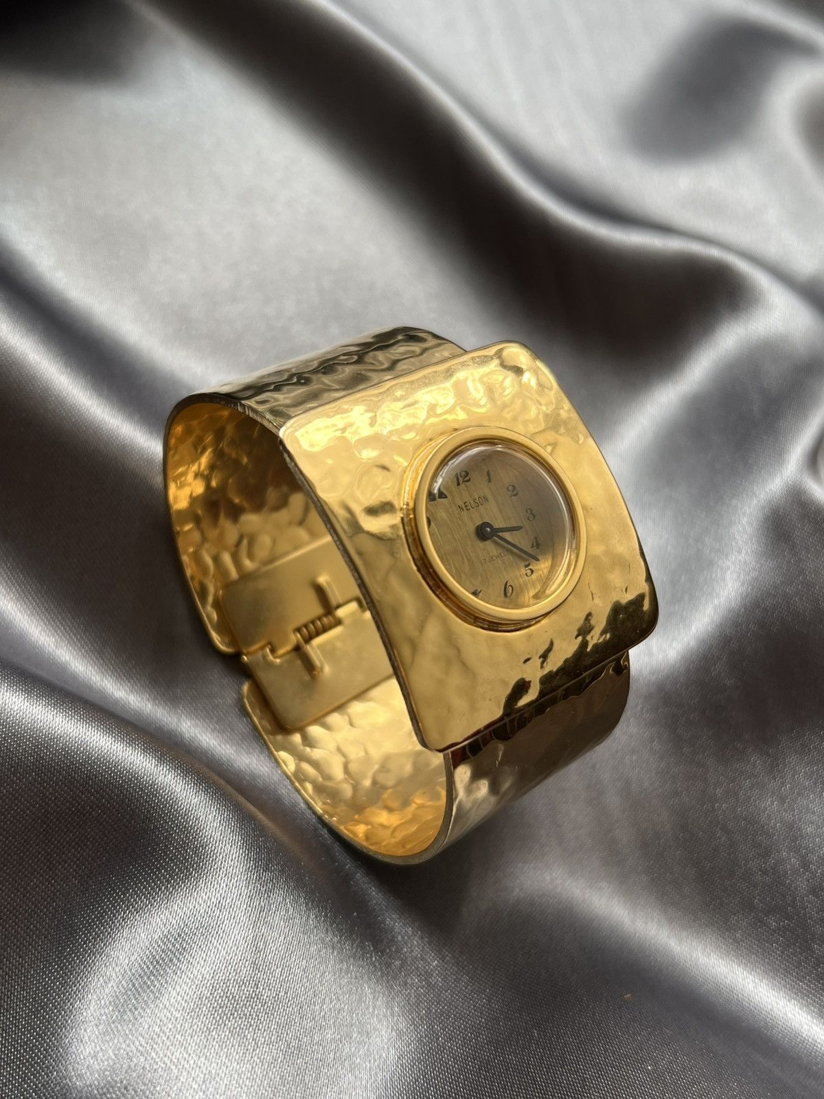 Vintage golden metal Swiss watch circa 1960