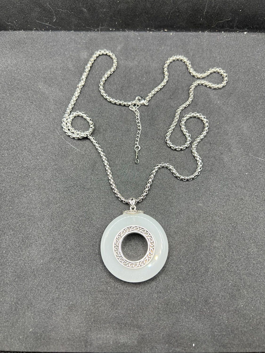 Jewelry Big Round White Jade Silver Chain Necklace Size ONE SIZE - 4 Thumbnail