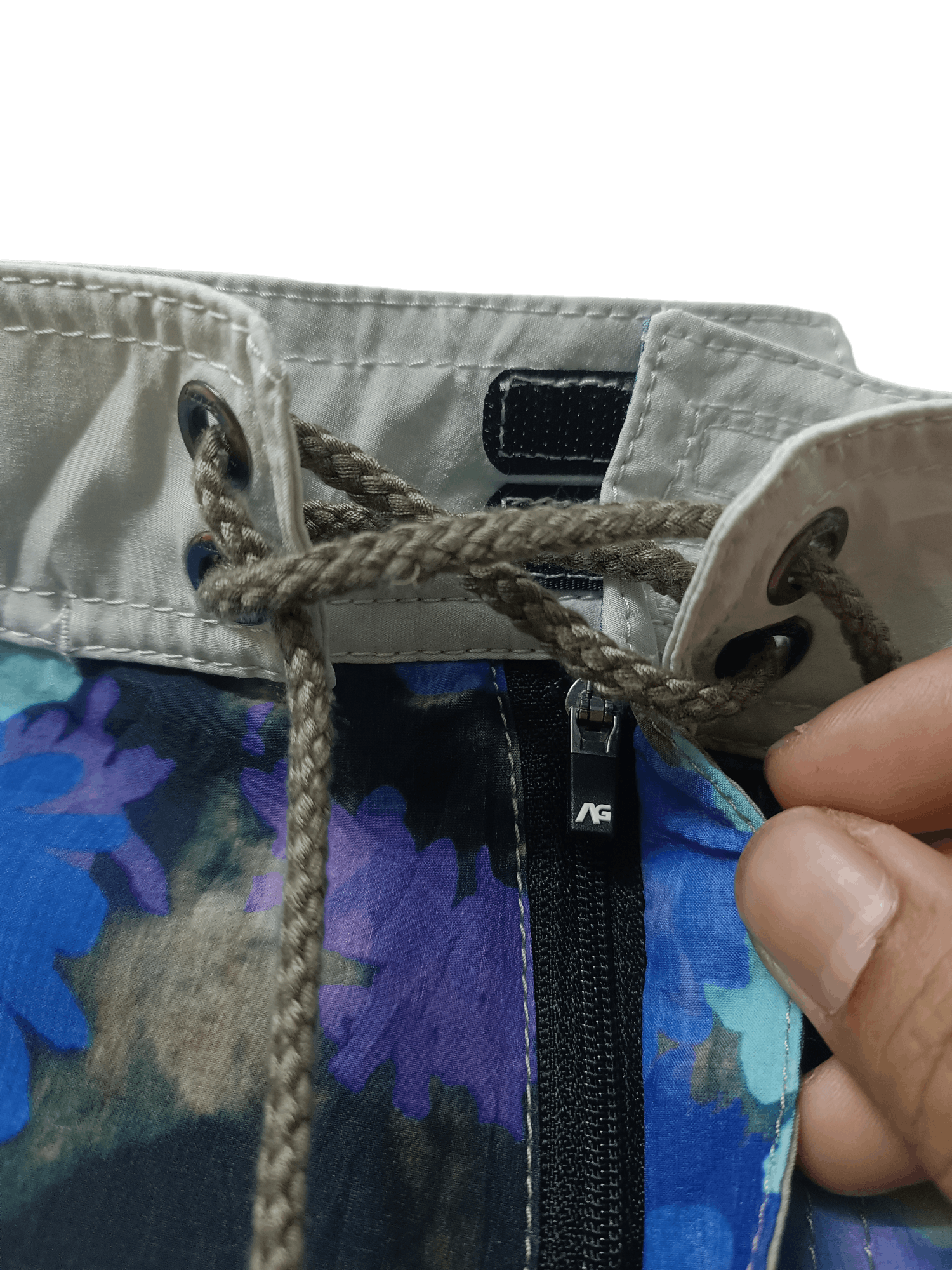 Analog Analog AG board shorts floral Size US 32 / EU 48 - 4 Thumbnail
