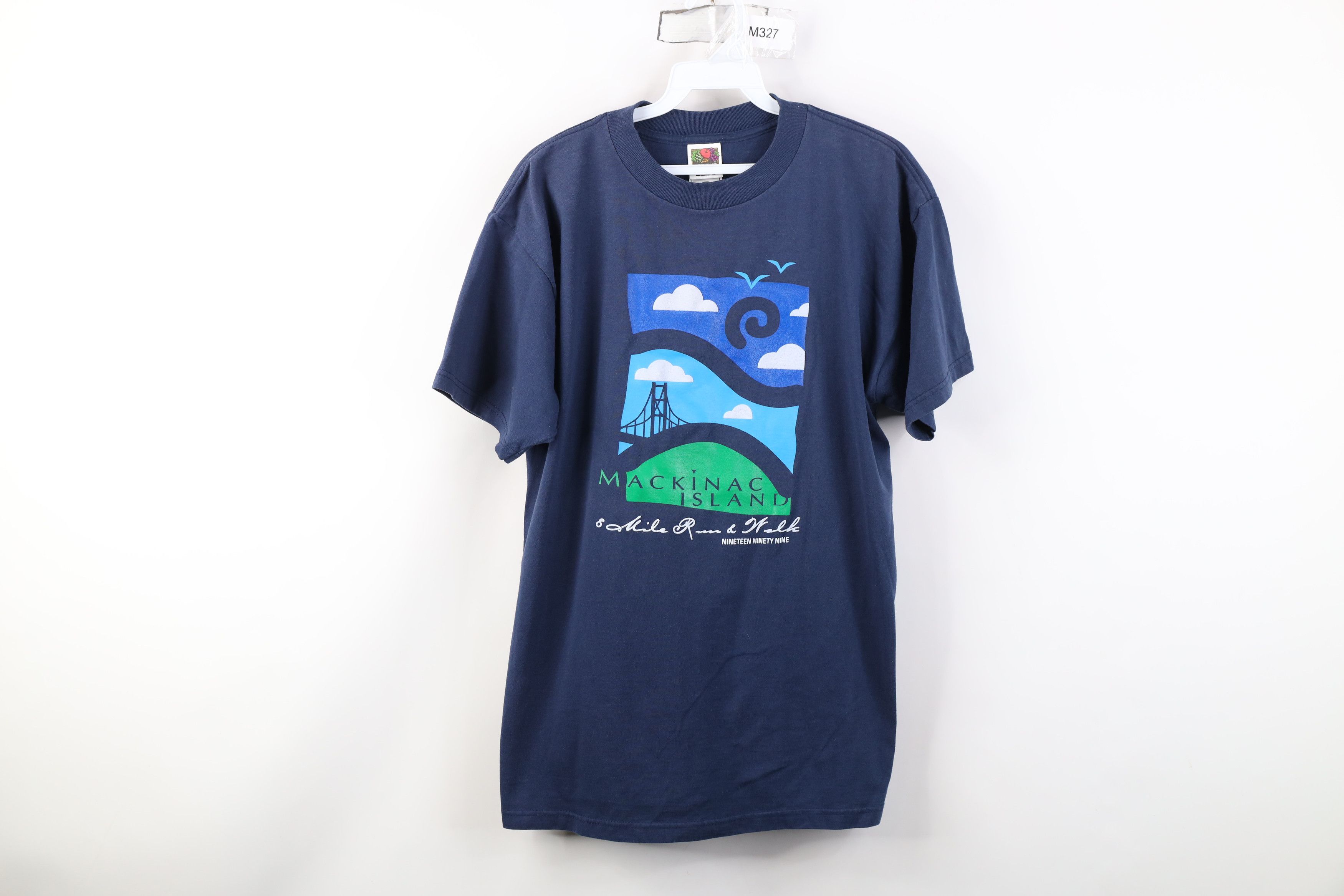 Vintage Vintage 90s Mackinac Island 8 Mile Run Walk T-Shirt Blue Size US L / EU 52-54 / 3 - 1 Thumbnail