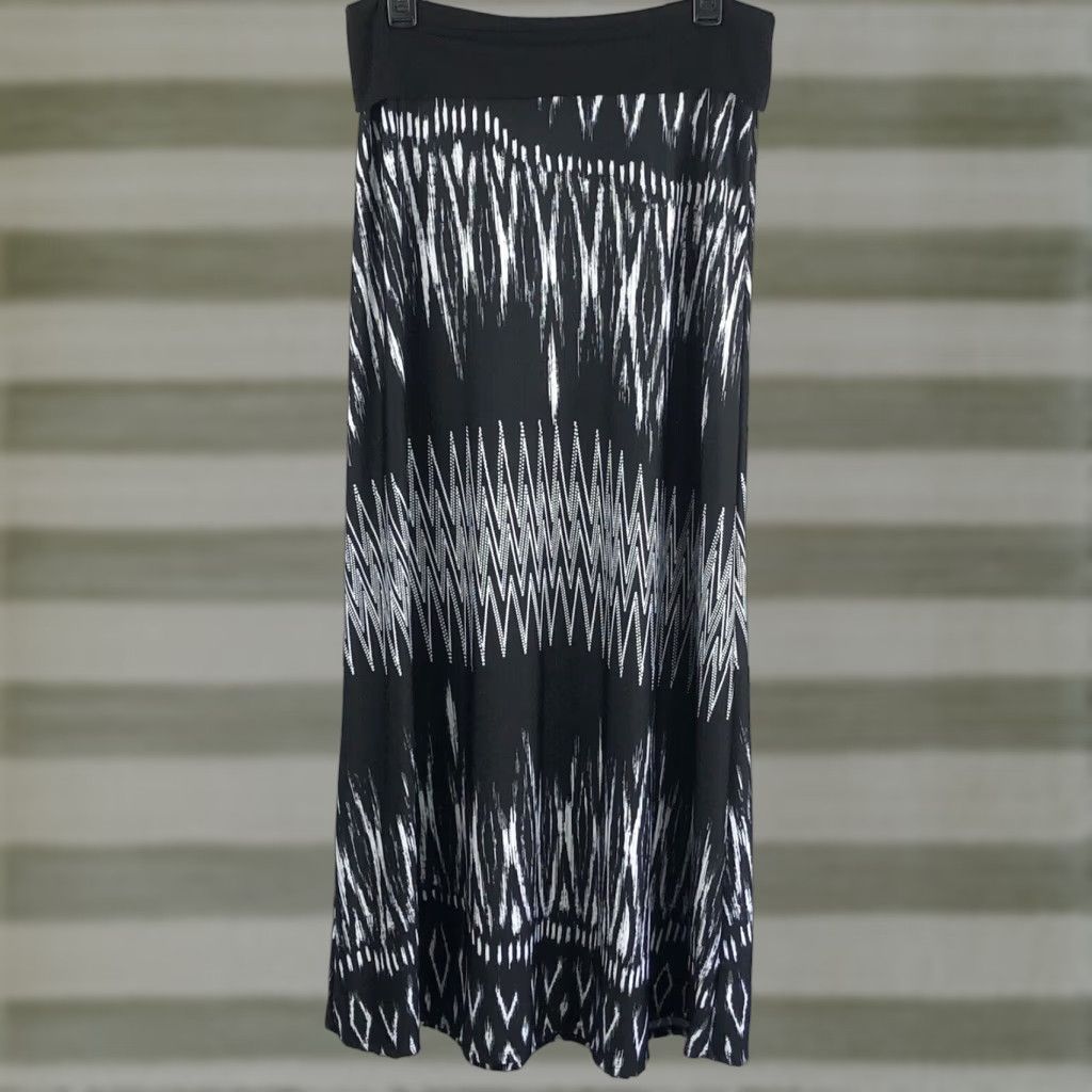 Vintage NY Collection Maxi Skirt S Black/White Geometric Knit Elastic Waist Long Women’s Modern BoHo 29” Waist 41” Length Regular Fashion Ge... Size 28" / US 6 / IT 42 - 1 Thumbnail