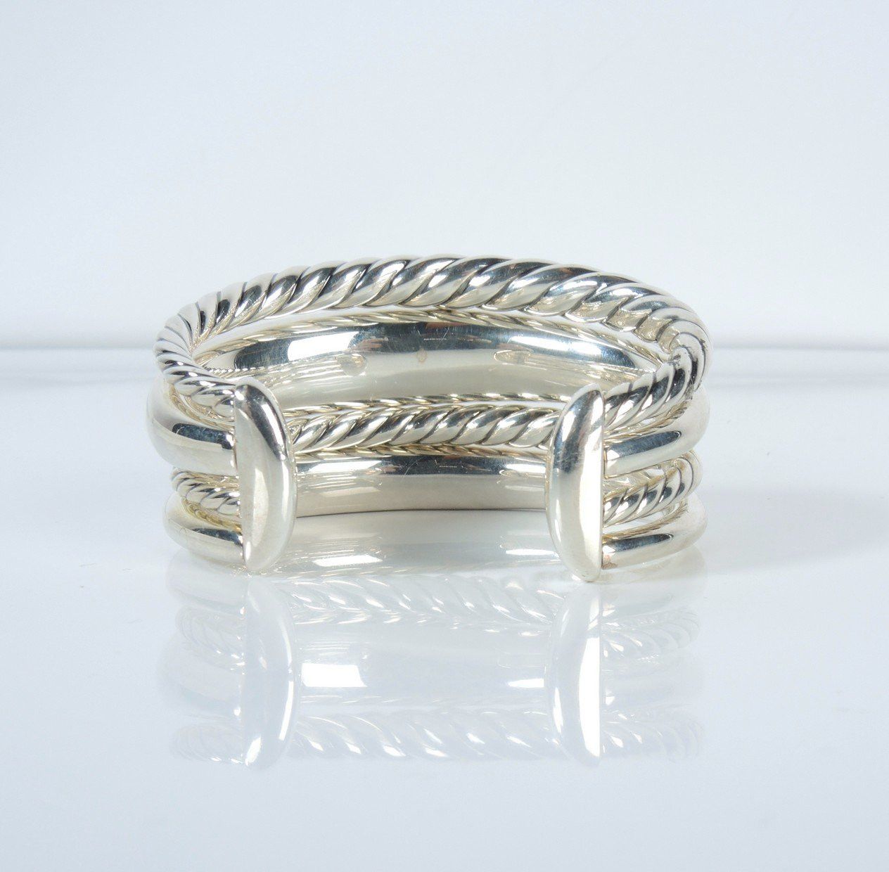 David Yurman o1smst1ft0424 Two Cabel and 2 High Polished Domed Cuffs Size ONE SIZE - 2 Thumbnail
