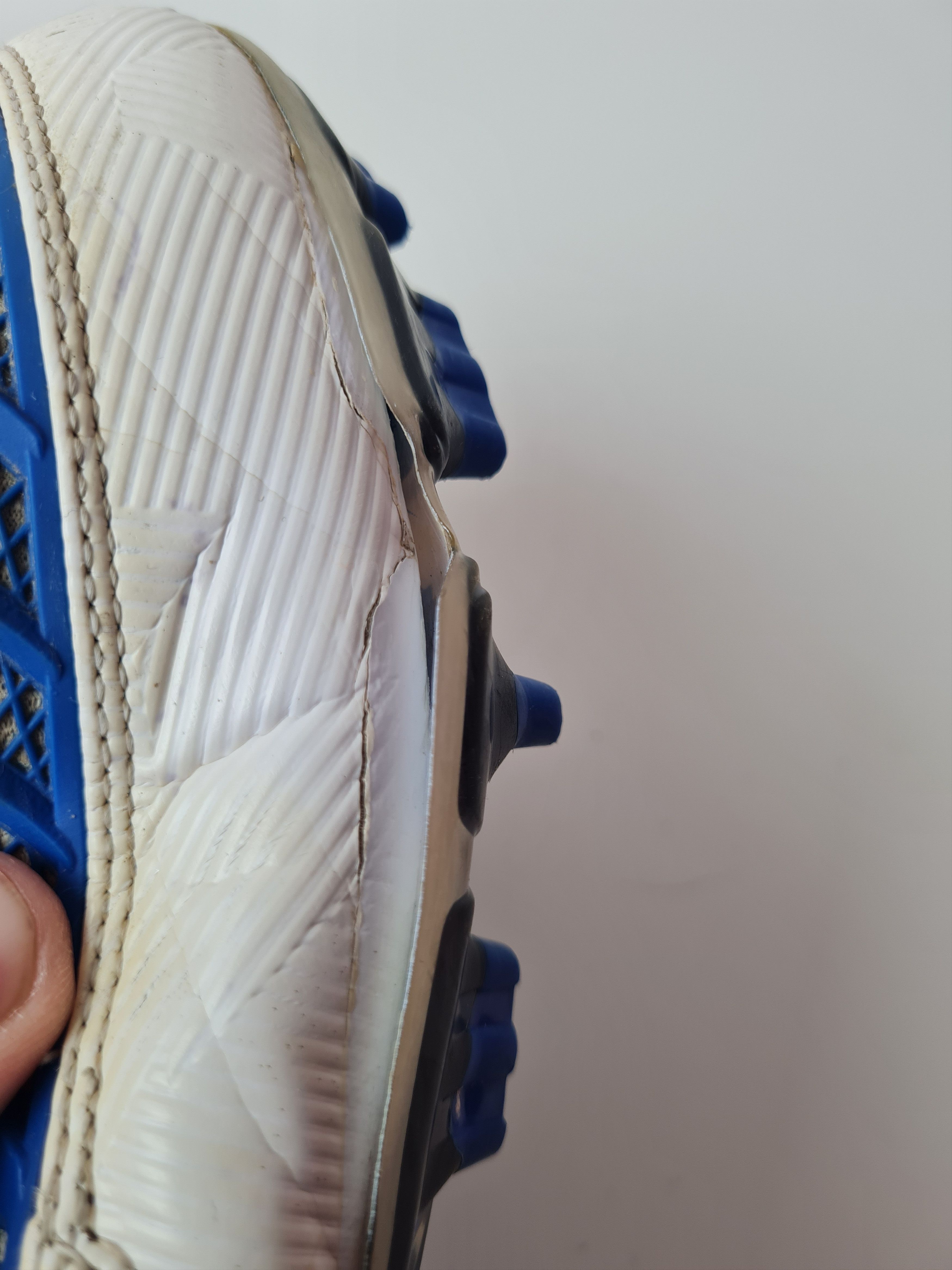 Nike Cleats Nike Total 90 Shoot II FG White/Blue Y3 318793-104 Size US 10.5 / EU 43-44 - 21 Thumbnail