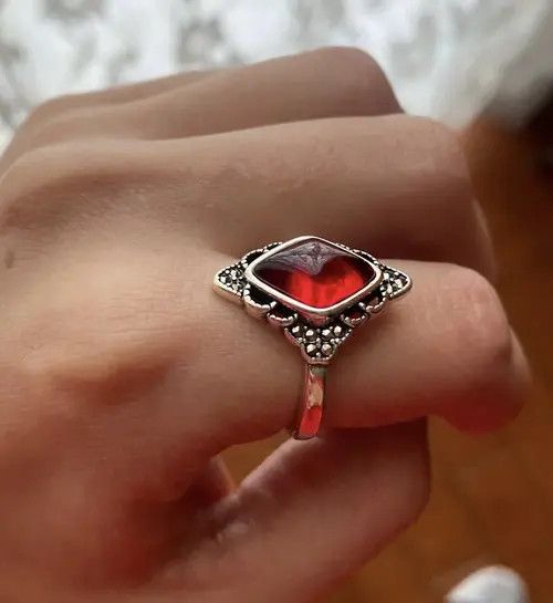 Jewelry Red Crystal Garnet Resizable Ring Size ONE SIZE - 2 Thumbnail