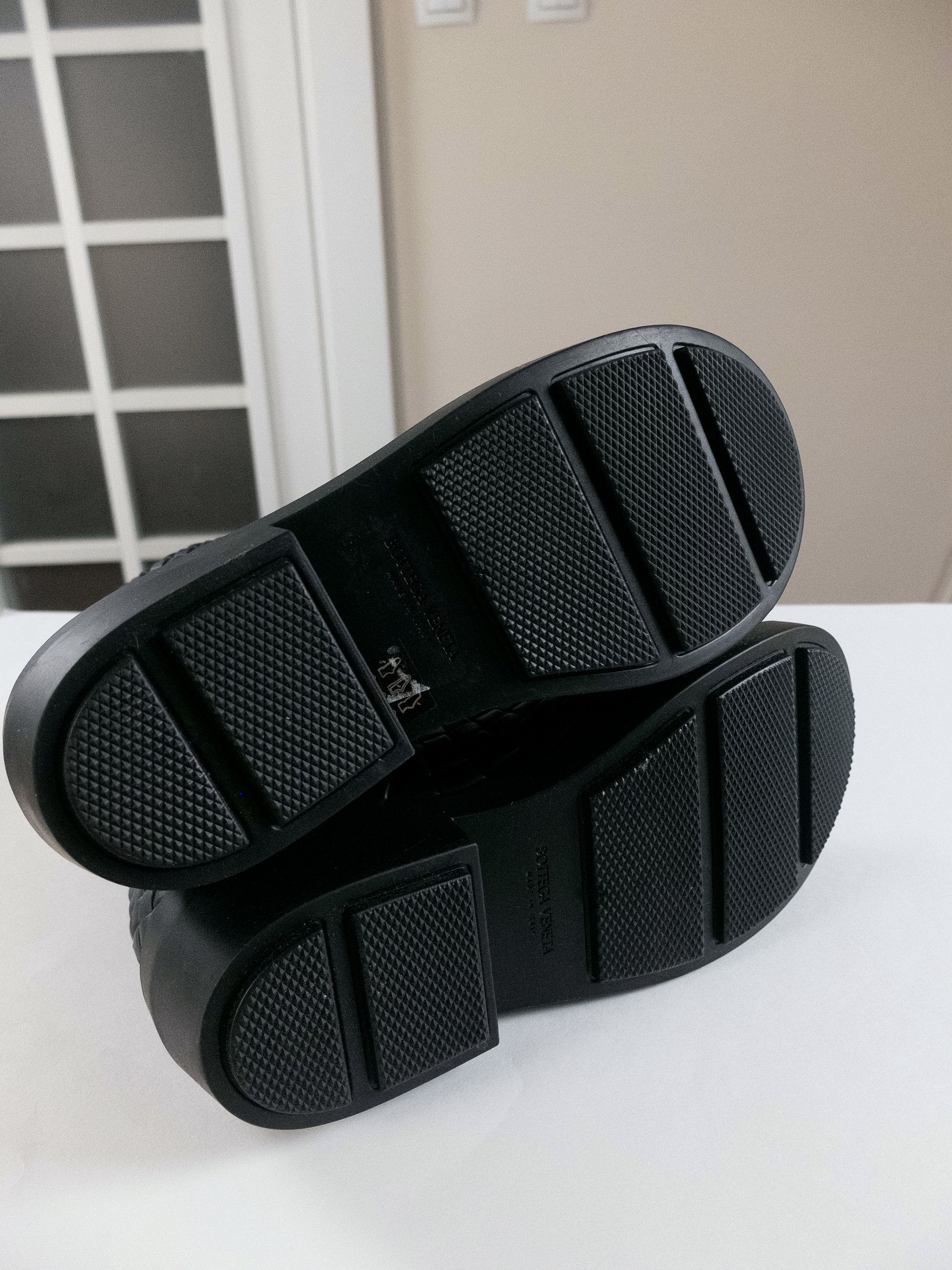 Bottega Veneta BOTTEGA VENETA Fireman black intrecciato rubber boots 8 / 41 Size US 8 / EU 41 - 9 Thumbnail