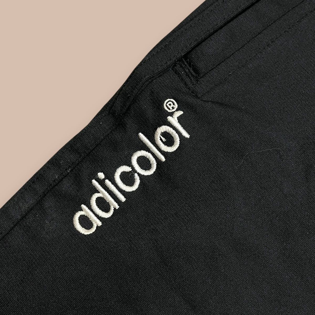 Adidas Adidas Adicolor NYC BK6 Black Series Sweatpants Size US 32 / EU 48 - 4 Thumbnail