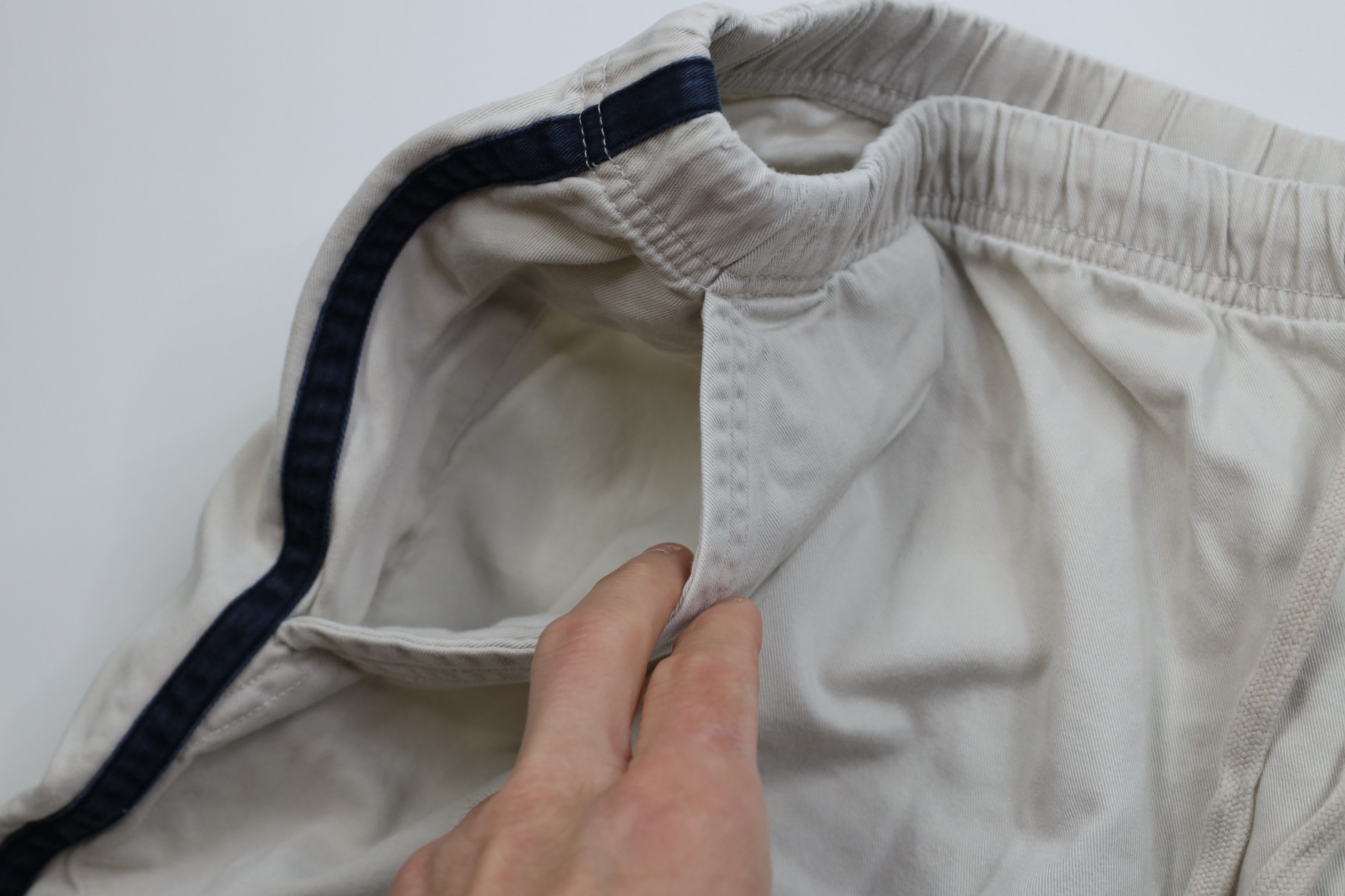 Nautica Vintage 90s Nautica Fit Spell Out Sailing Flag Shorts Beige Size US 38 / EU 54 - 6 Thumbnail
