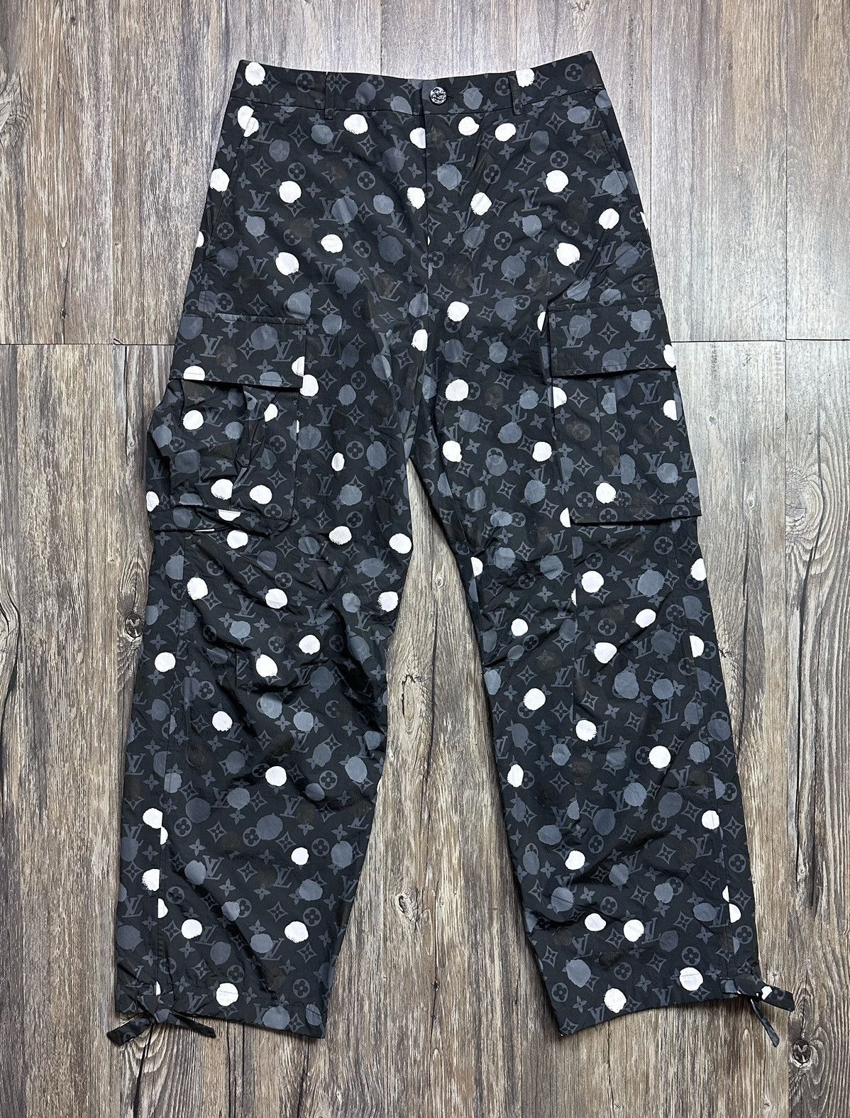 Louis Vuitton Louis Vuitton X Yayoi Kusama Paint Cargo Size US 32 / EU 48 - 2 Thumbnail