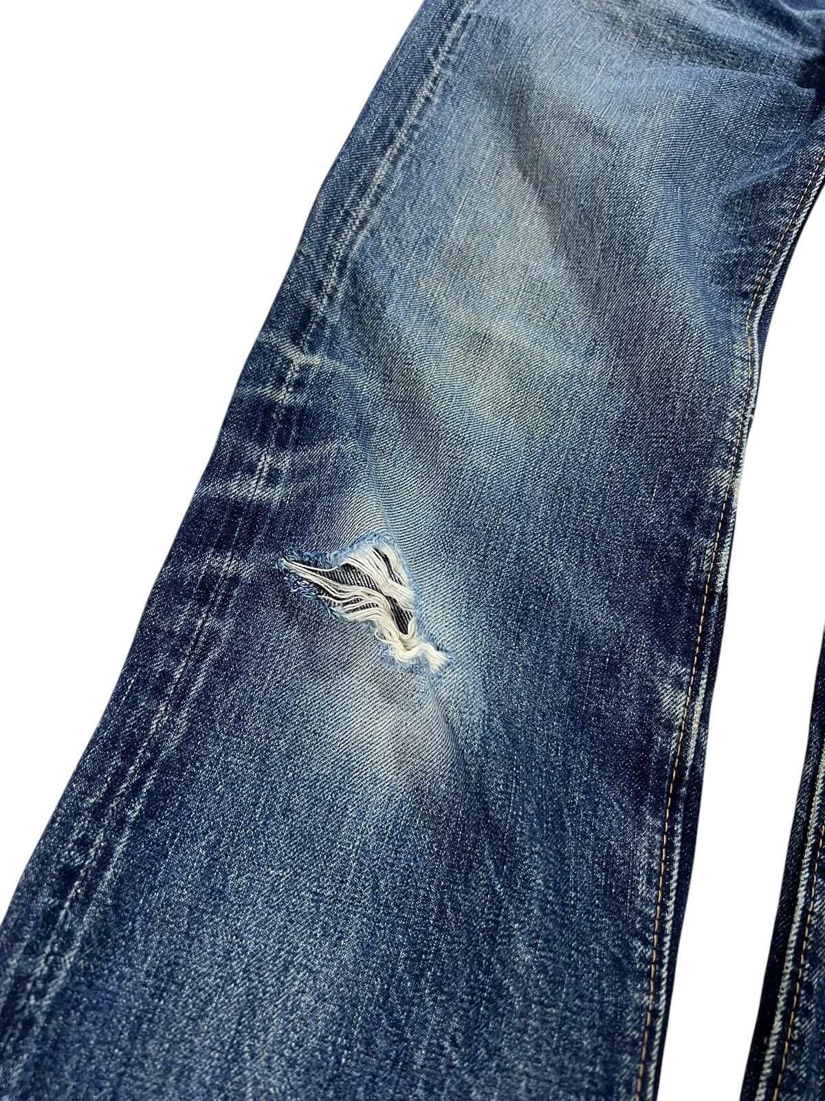 If Six Was Nine × Japanese Brand × Le Grande Bleu (L.G.B.) VINTAGE 90’S CANTON SELVEDGE DISTRESSED JEANS Size US 26 / EU 42 - 6 Thumbnail
