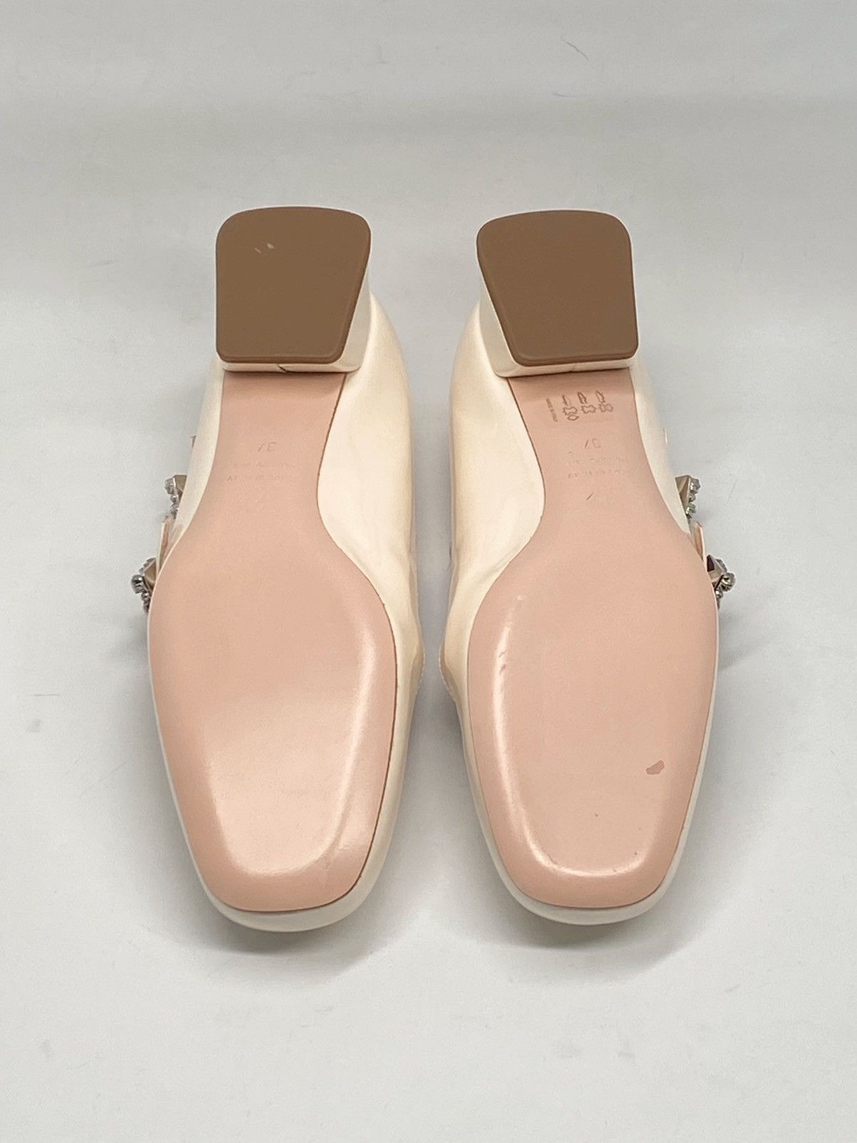 Celine Roger Vivier Très Vivier Babies patent leather flats size 37 Size US 7 / IT 37 - 14 Thumbnail